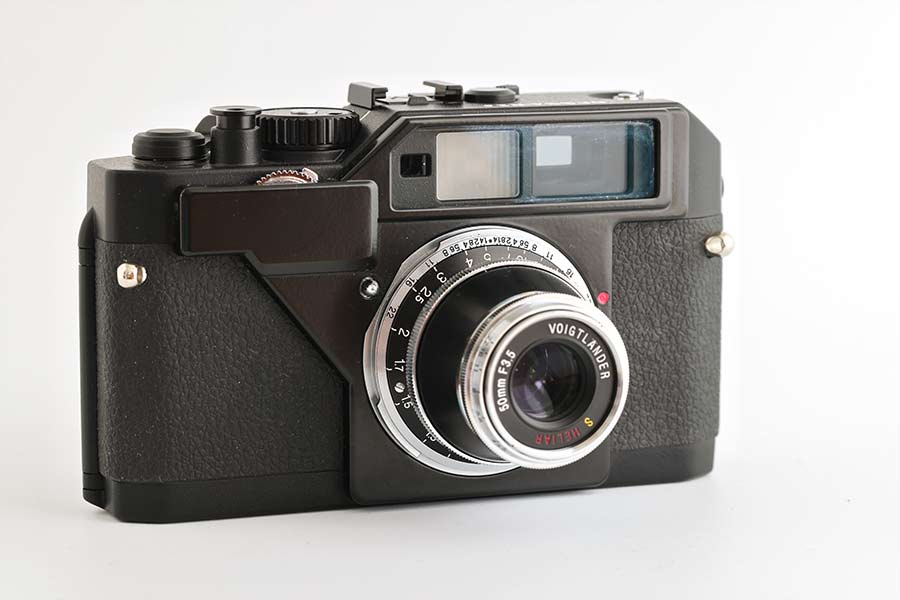 Voigtlander Bessa II with 105mm f3.5 Color-Heliar lens
