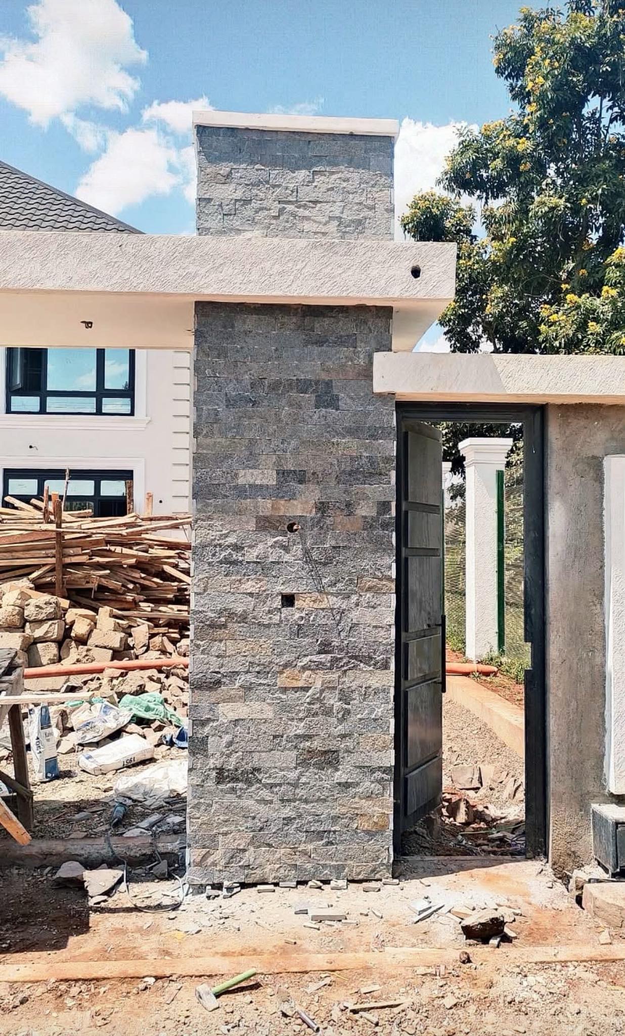 Åm Philo - One bedroom units coming out nicest 💯 Plot size... | Facebook