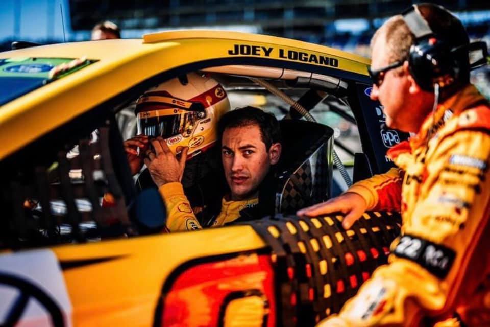Bell Racing - ‪🏆 CHAMPIONS WEAR BELL 🏆‬ For the first... | Facebook