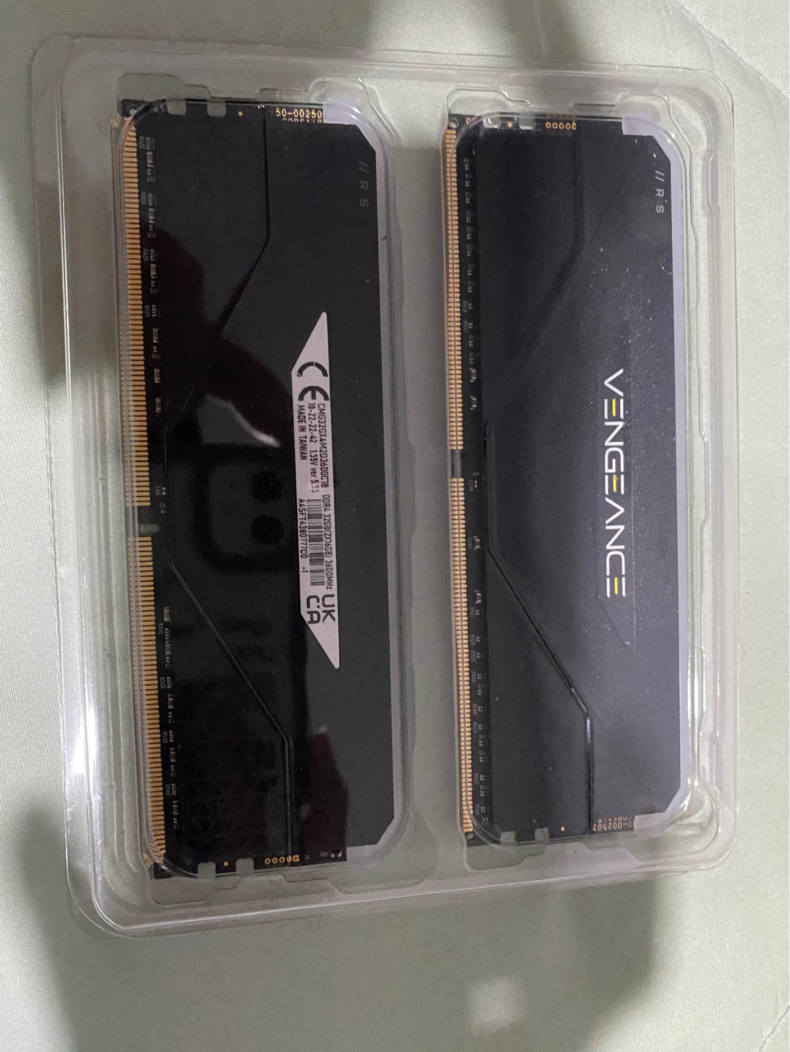 Ram Ddr4 32Gb 16x2 3600MHz Corsair Vengeance Rgb Rs - Cases, Covers ...