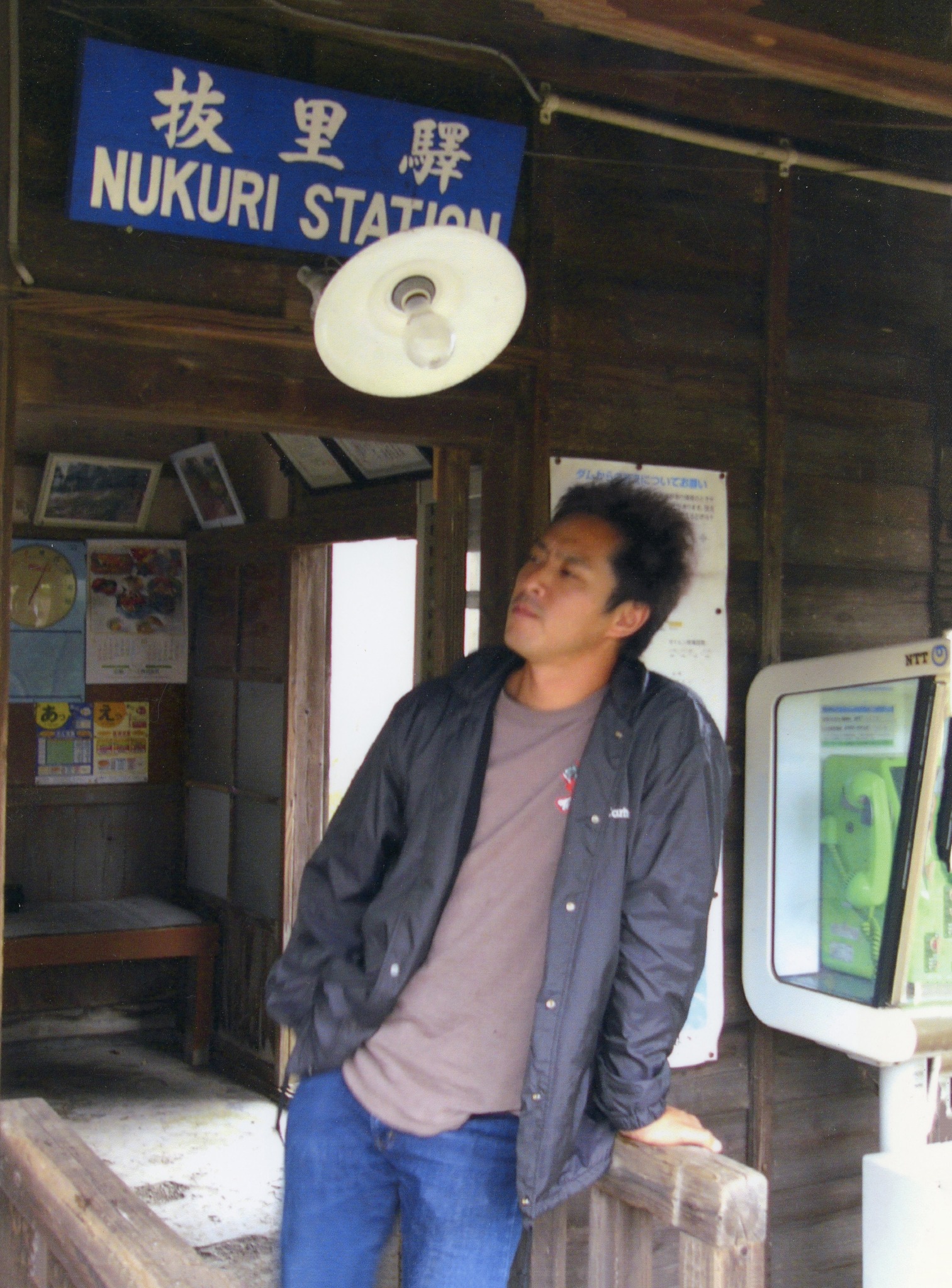 尚敬 - 「鉄道写真 広田尚敬」の年表下に、もしもまだスペースがあったら入れてもらいたい写真です。 句のなかの “泉” は、線路際の池と、次男 ...