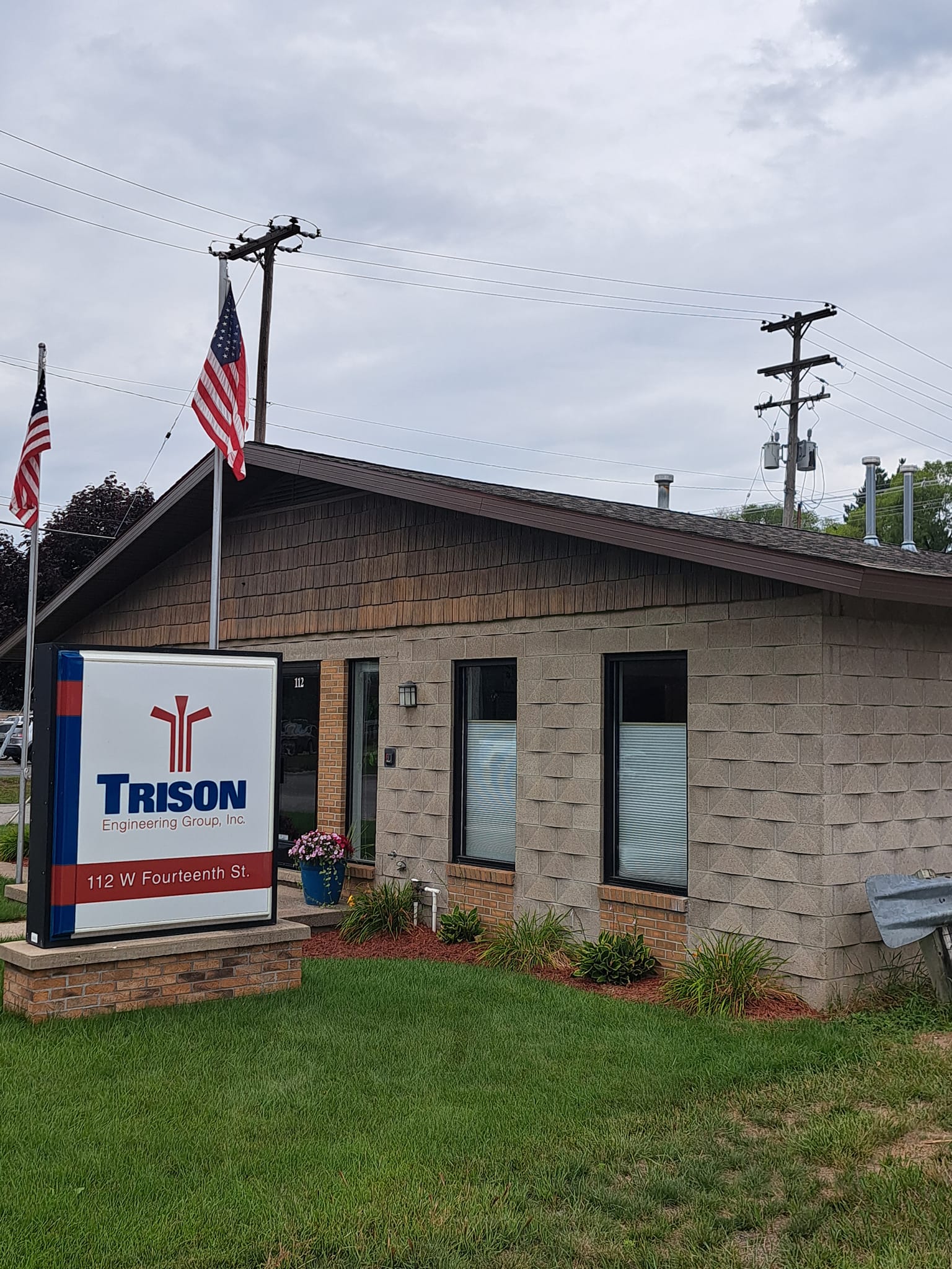 This new Asphalt roof and... - Reliable Roofing and Siding