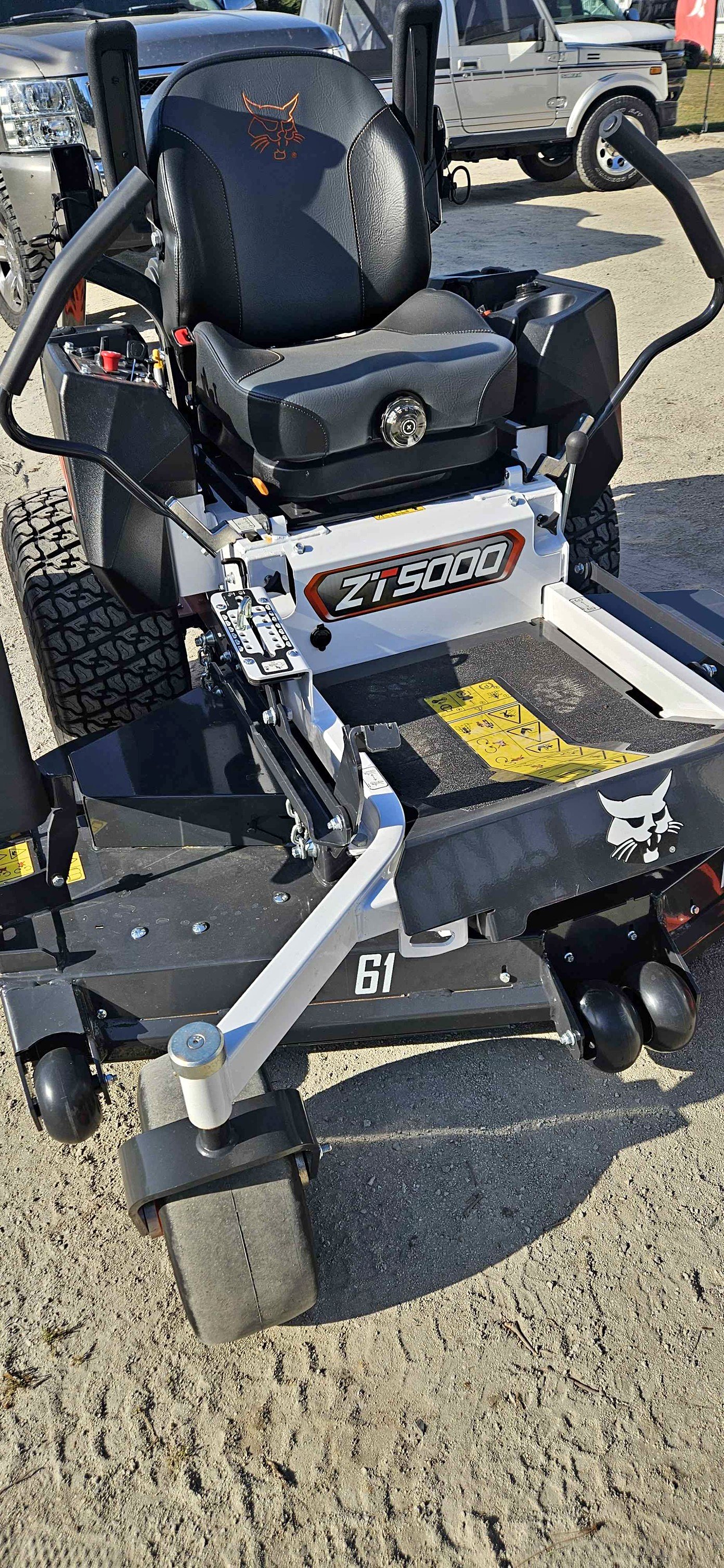 Discounted Weathered ZT5000 61 Deck Zero-Turn Mower - Lawn Mowers ...