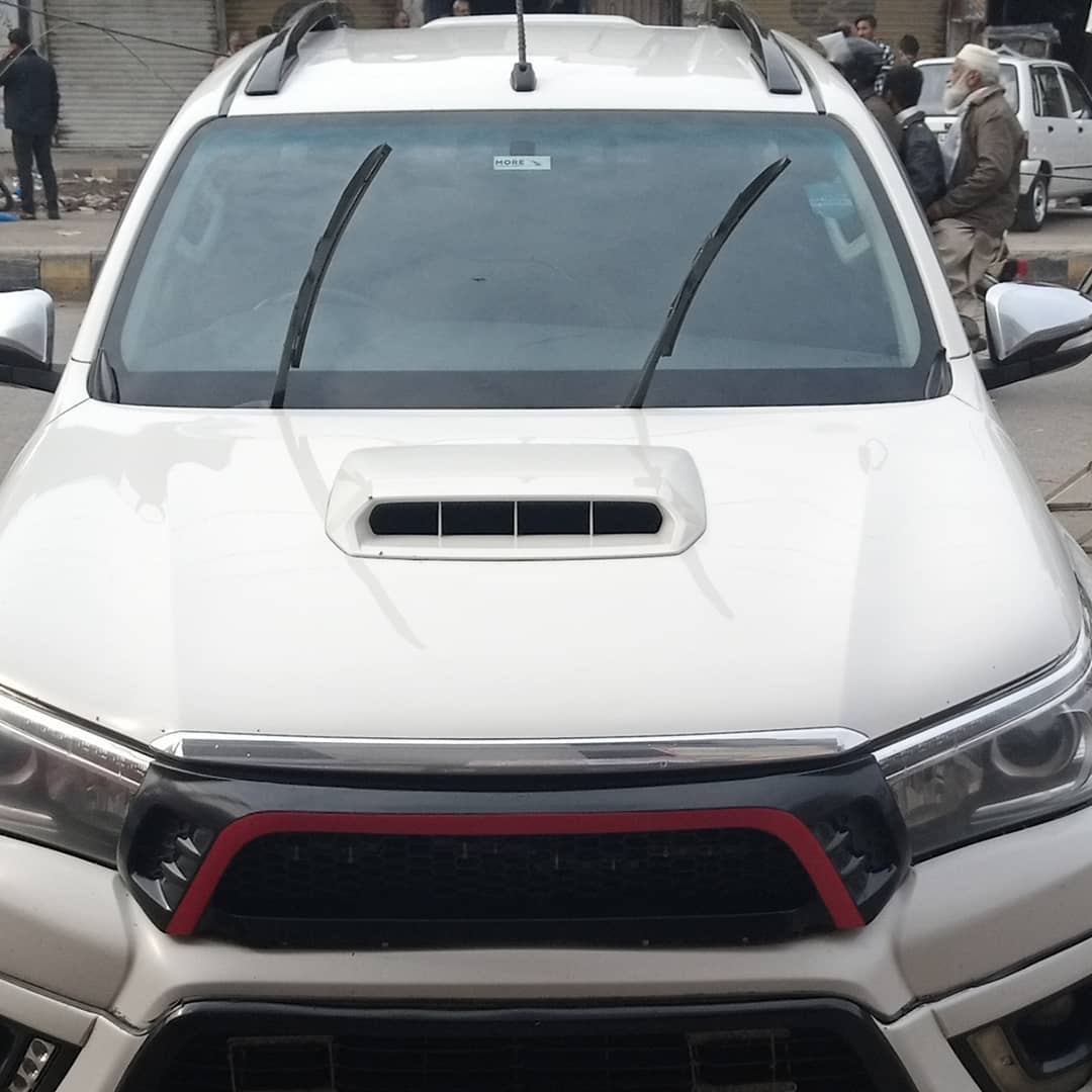 Toyota revo wind screen change process... - 786 auto car care | Facebook