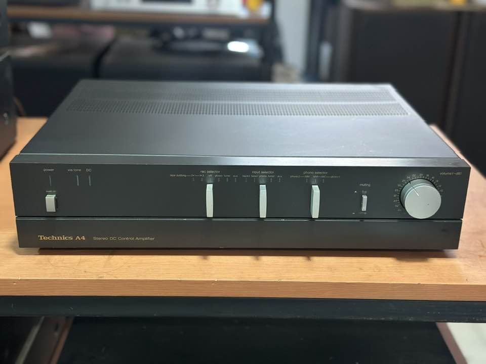Technics su a4 Preamplifier Imported from Japan Good condition