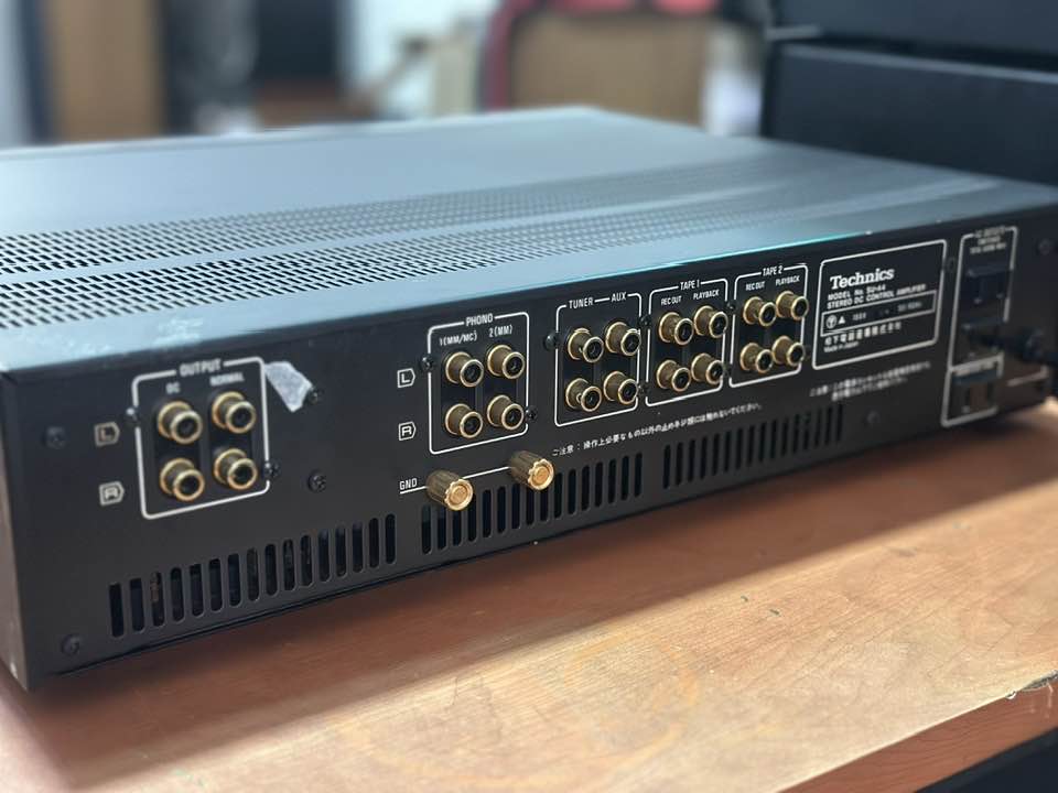 Technics su a4 Preamplifier Imported from Japan Good condition