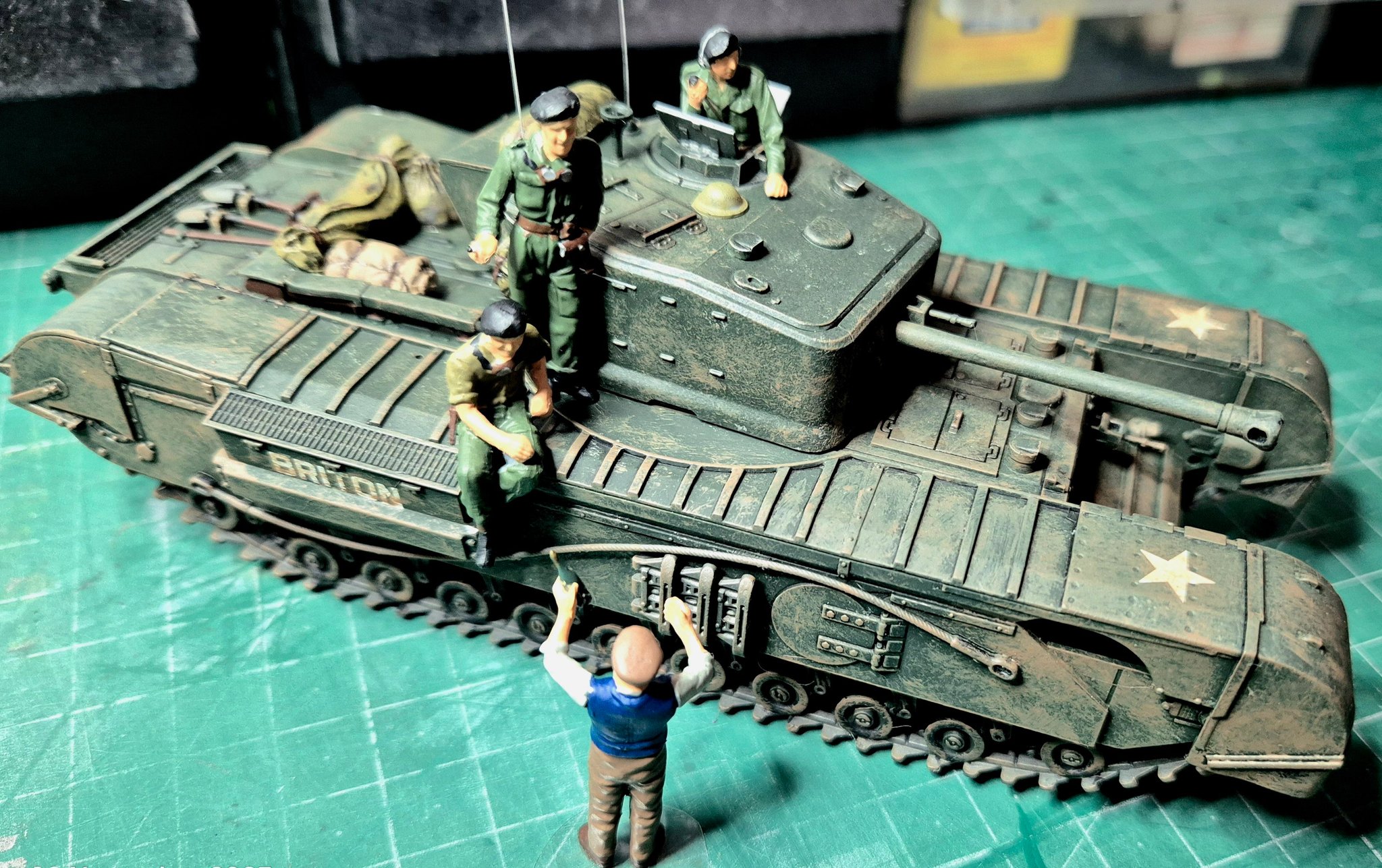 Ww2 British tank crewman by Sovereign 2000. 1:35. Temporary base.