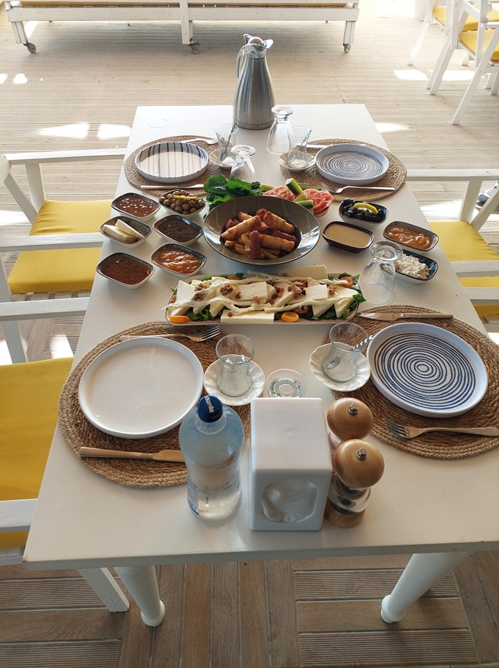 white-pearl-bay-restaurant-and-beach-bar-marmaris
