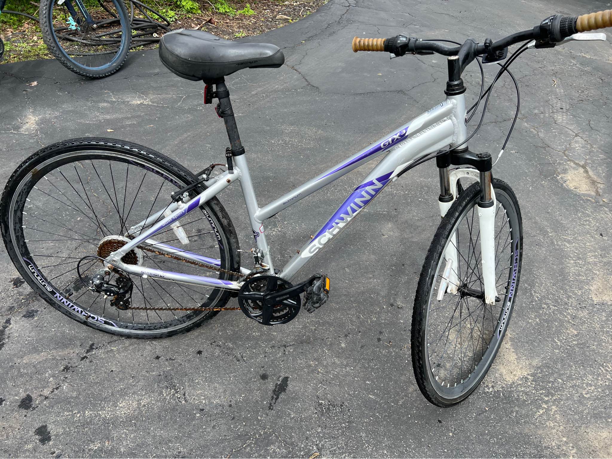 schwinn gtx3 bicycle Amazon.com : GTX 1.0 Comfort Adult Hybrid Bike for Men and Women, Dual Sport Bicycle, 700c Wheels, 17.5-Inch Step-Through Aluminum Frame, 21-Speed Twist Shifters, Alloy Linear Pull Brake, Black : Sports Perfect for men and women Used Schwinn GTX 3 700C