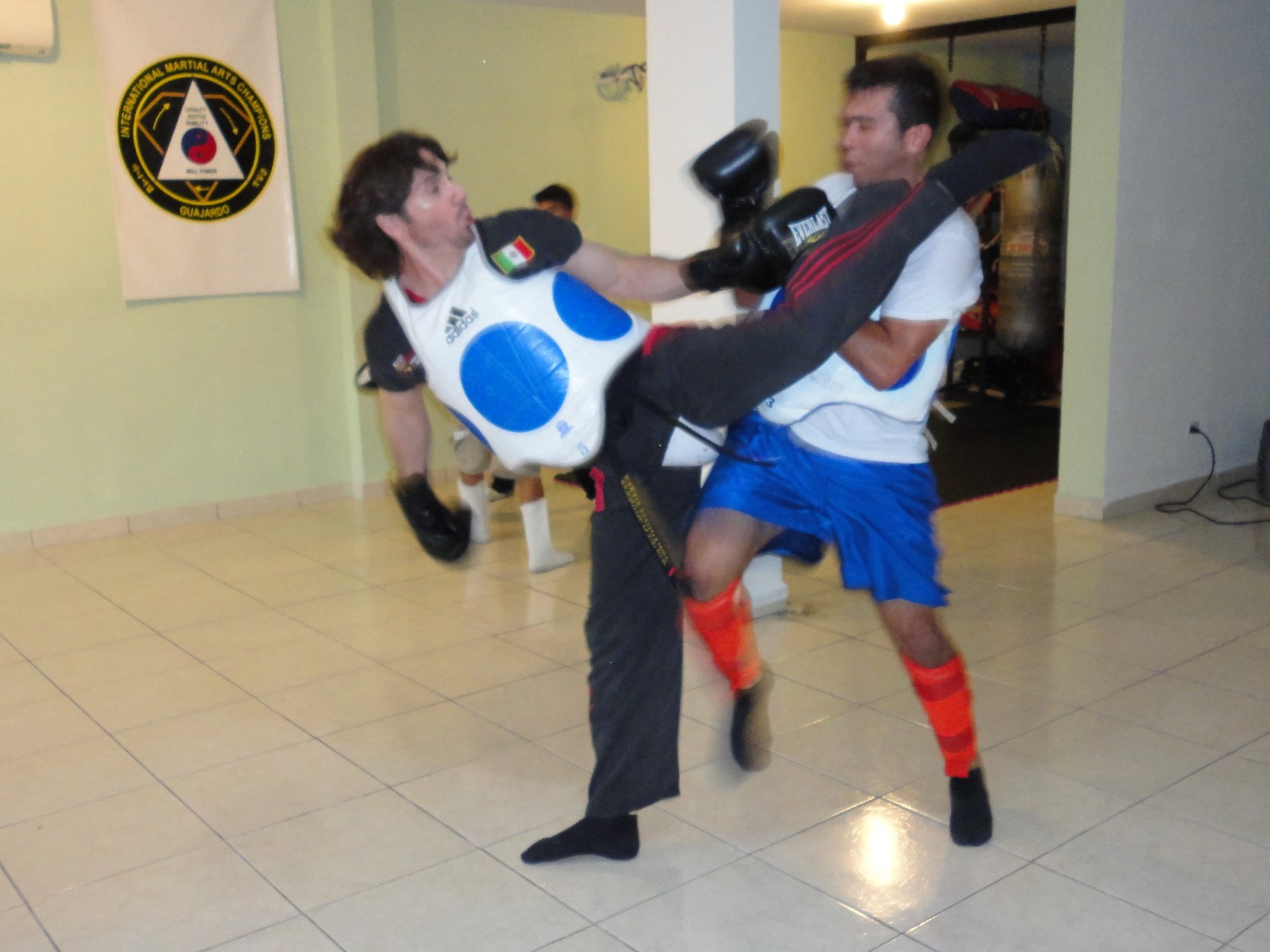 Kick Boxing Will Power - Gran clase de #KickboxingWillPower y # ...