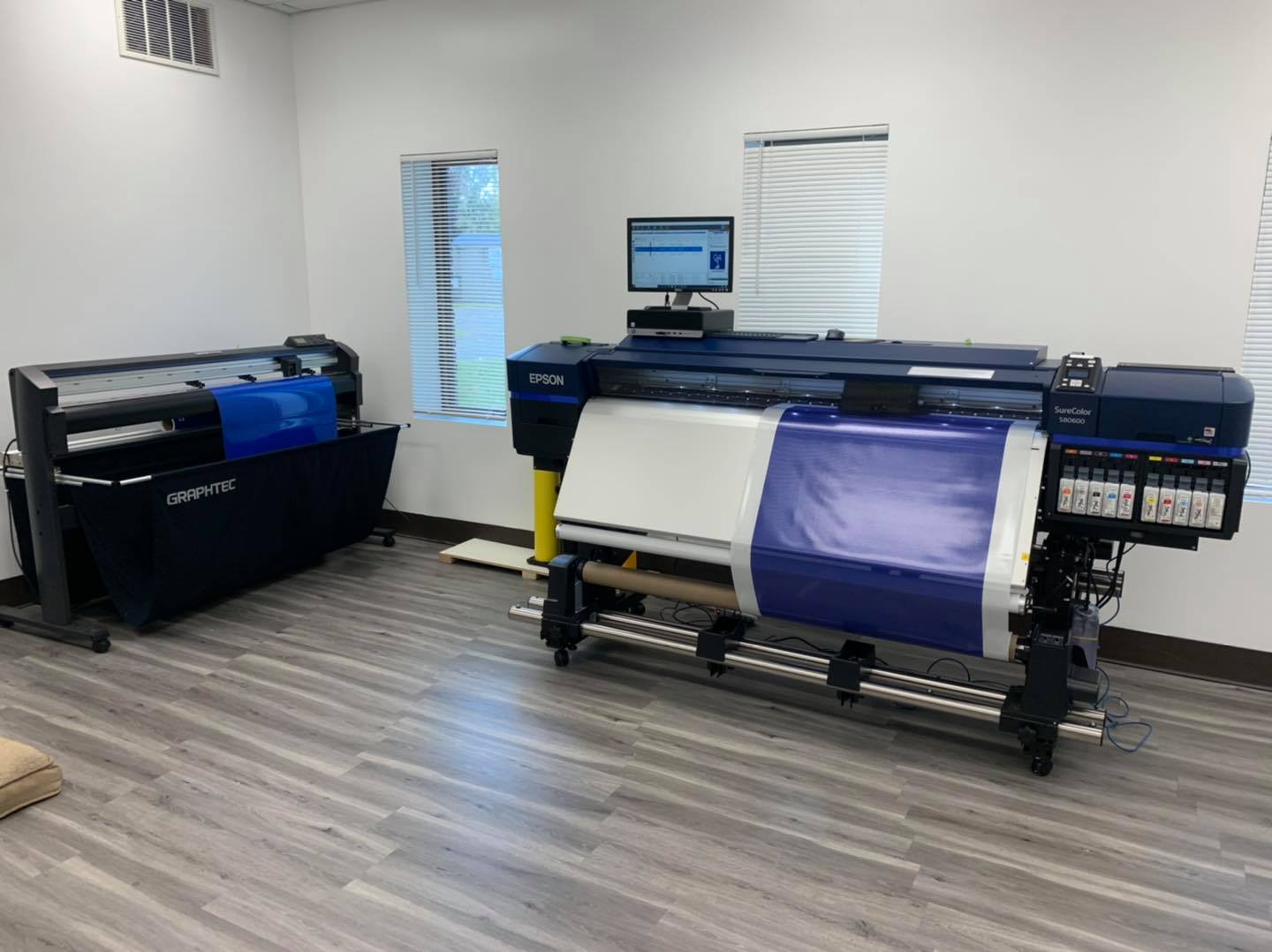 Apex Graphics - Our new fleet of equipment was delivered...