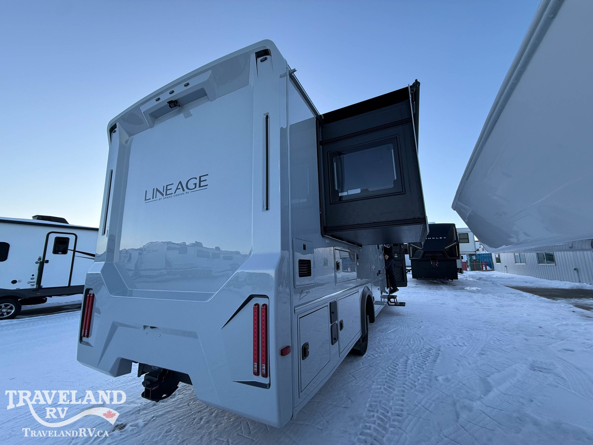 2026 GRAND DESIGN RV LINEAGE SERIES F 31ZW - RVs & Campers - Edmonton ...