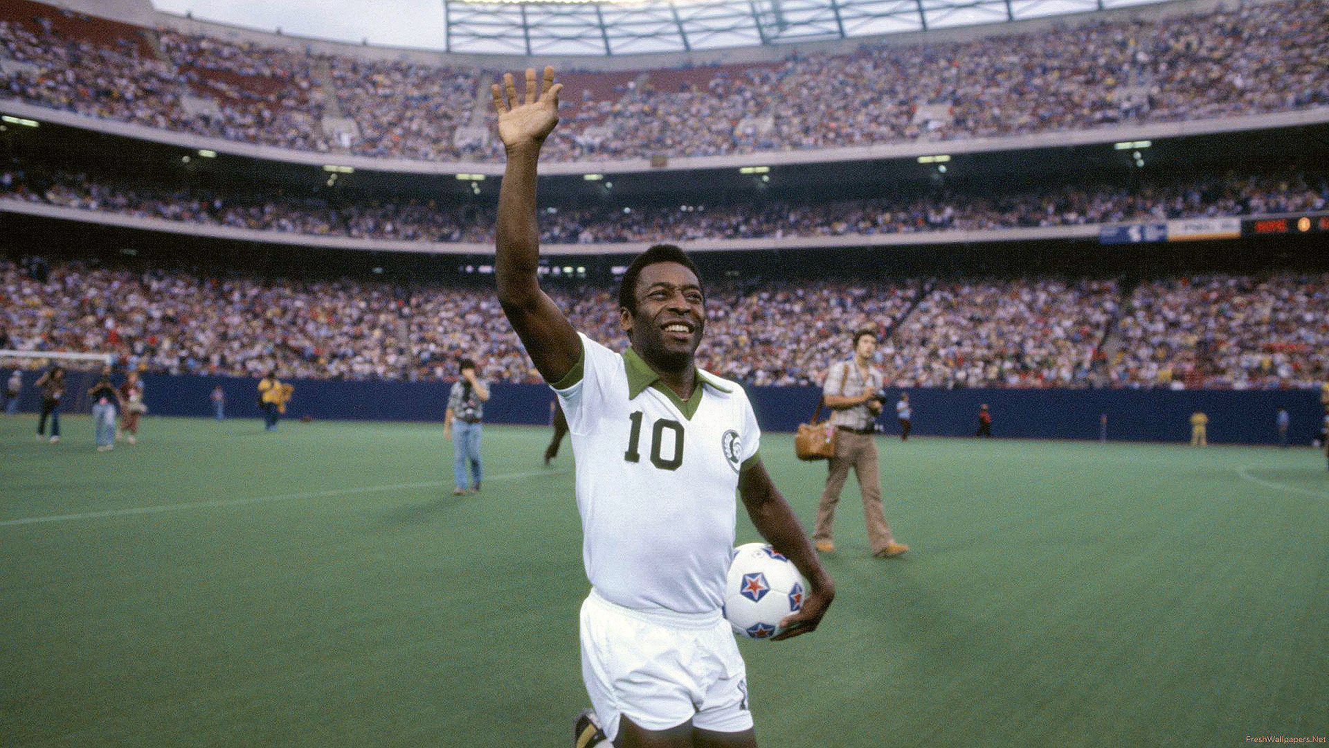PELE'サヨナラゲーム東京国立競技場1977年10月14日ニャーヨークコスモス Pele's last game at Giants Stadium in 1977