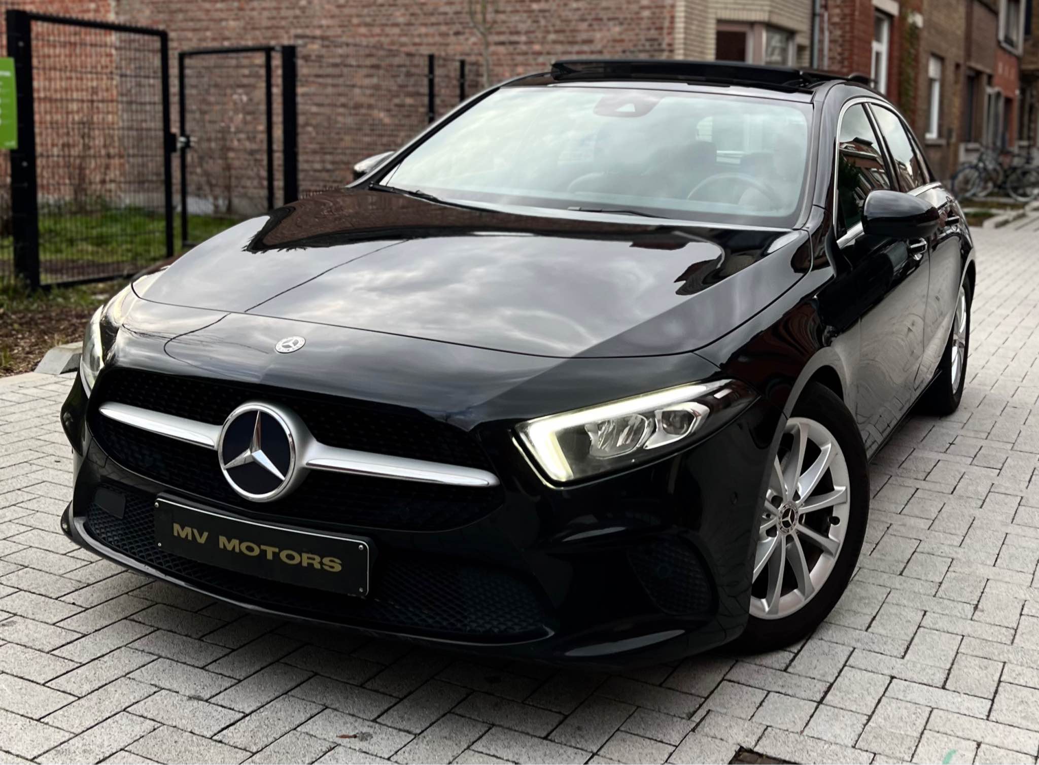 2019 2019 Mercedes-Benz A-Class Progressive Line, A 220/190PK! eerste ...
