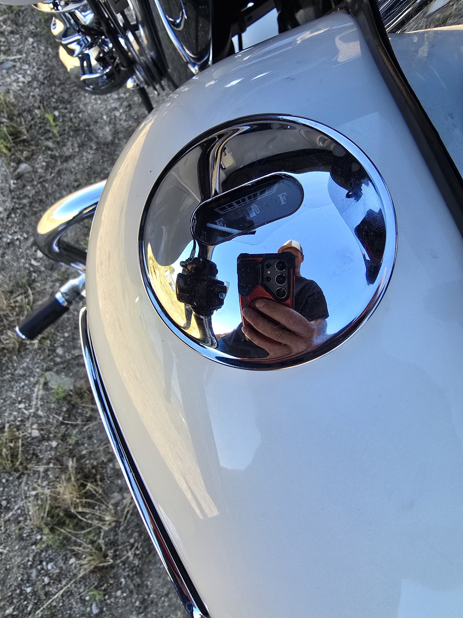 What is the part number for a 2007 Road King Classic fuel gauge