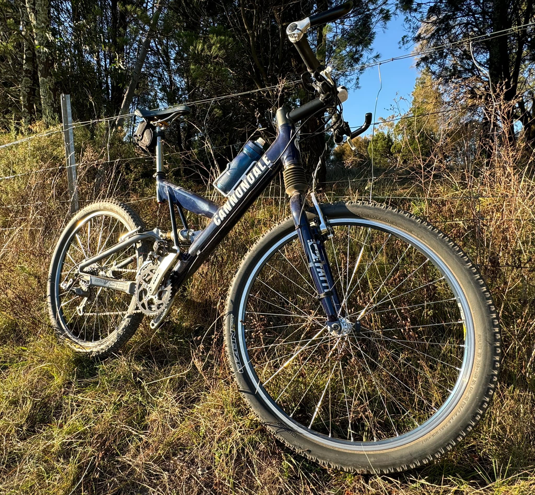 Riding a 1998 Cannondale Super V 2000