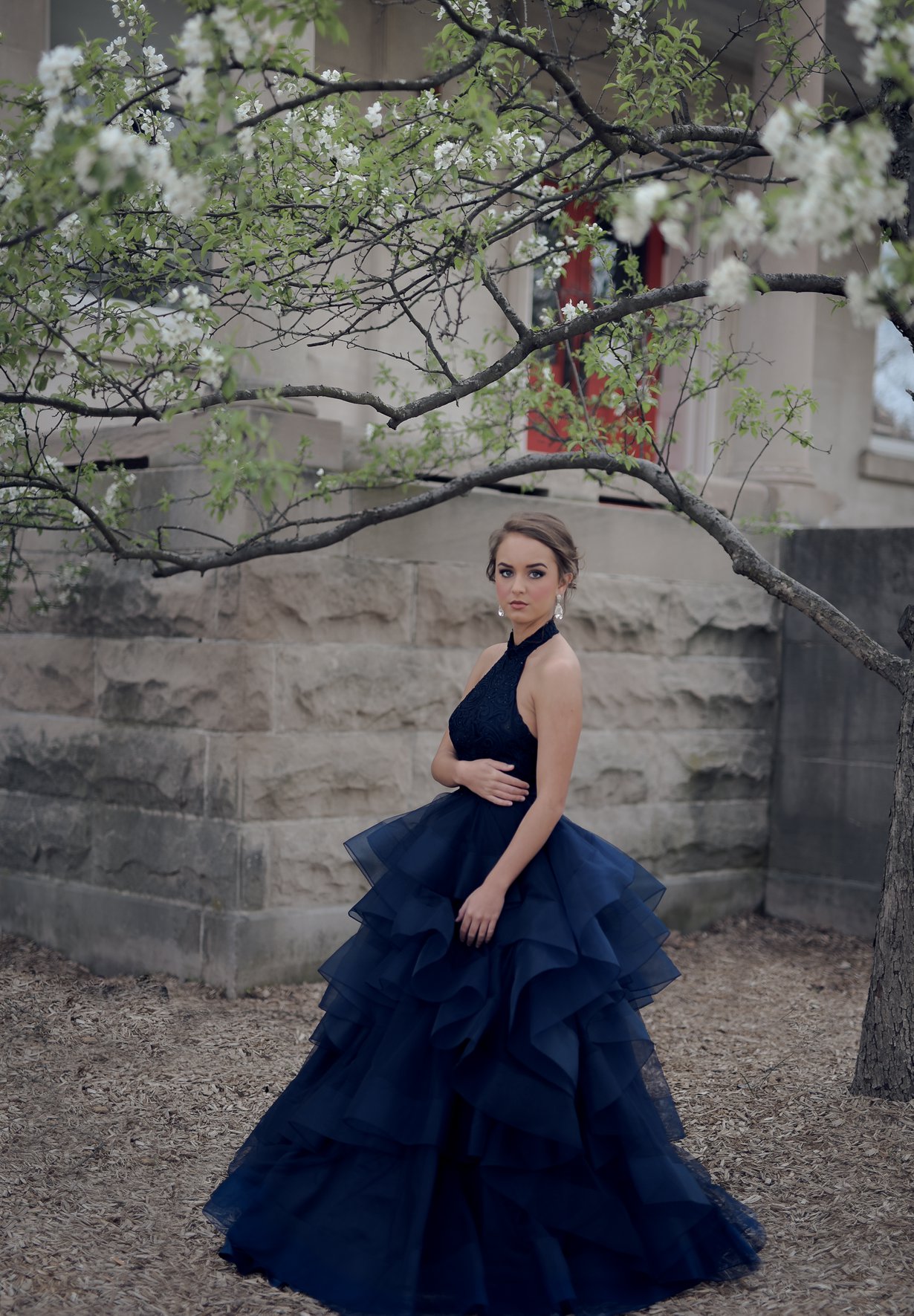 blue ugly dress Here's a different one. (Ugly)Girl in a Raymond Loewy DF 2000