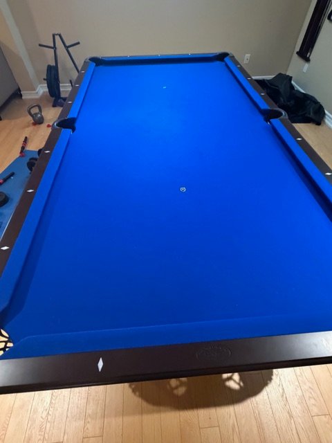 Selling a high-quality Olhausen 8ft pool table in excellent condition ...