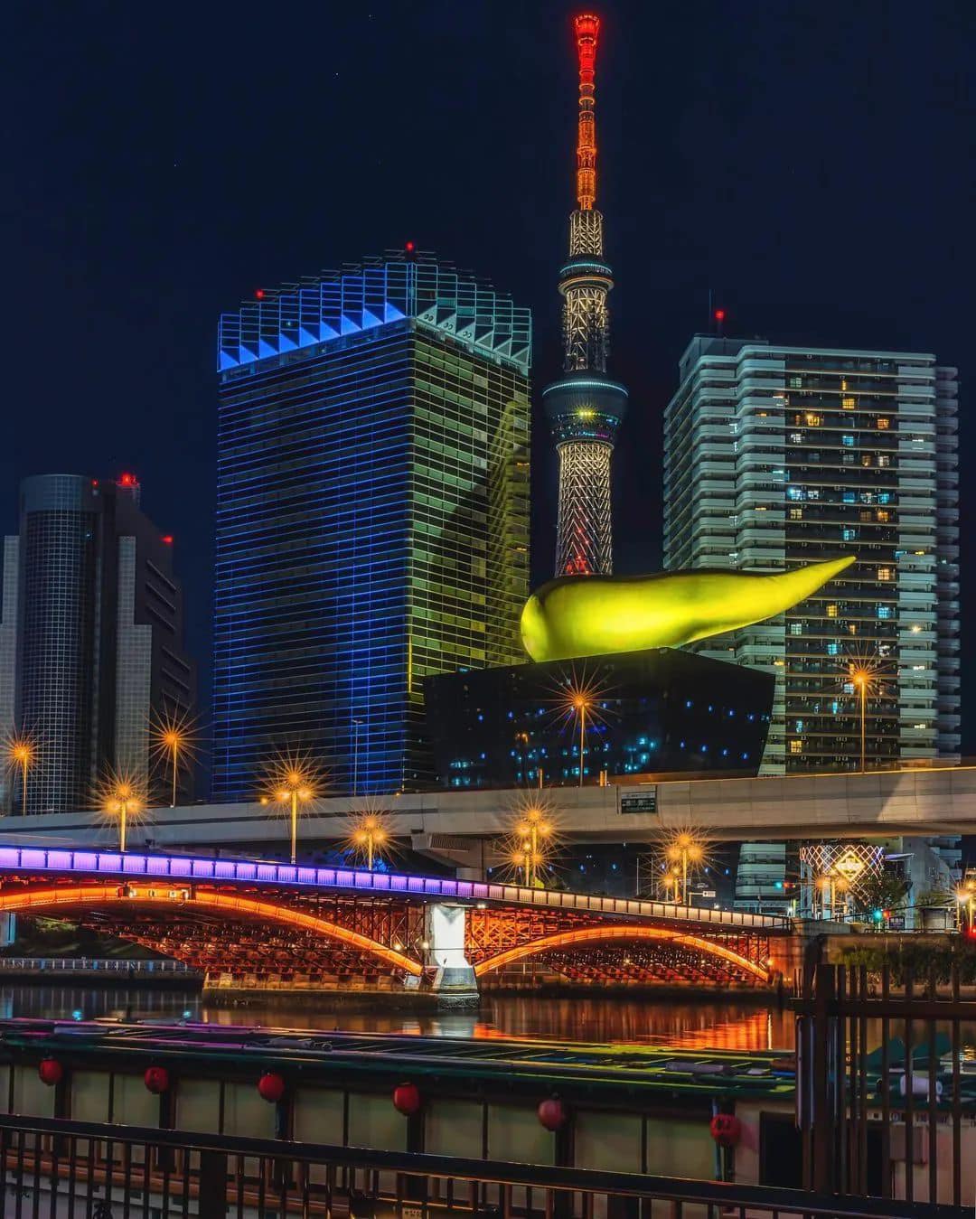 LOVE JAPAN - Biểu tượng “Cục C.ớt Vàng” tại Tokyo. Kin no... | Facebook