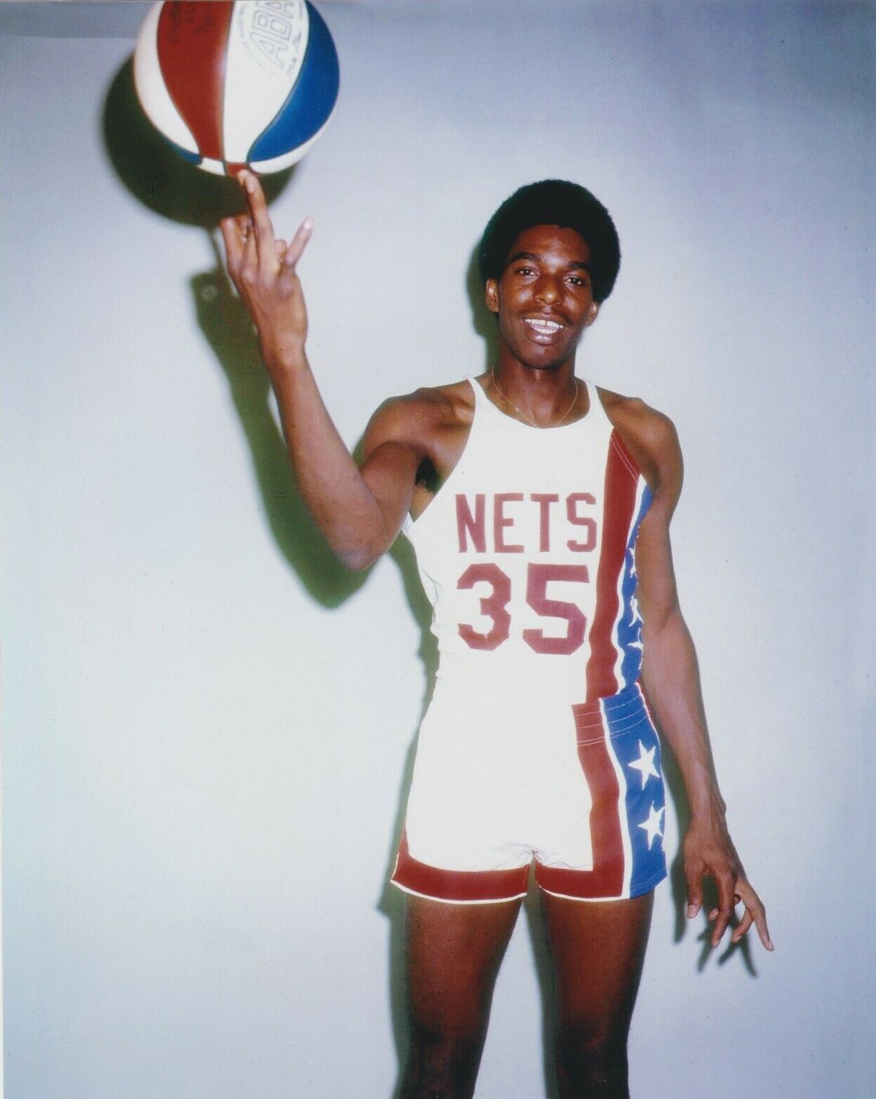BLACK HISTORY MONTH !!!!!! Larry Davis was a star forward for the