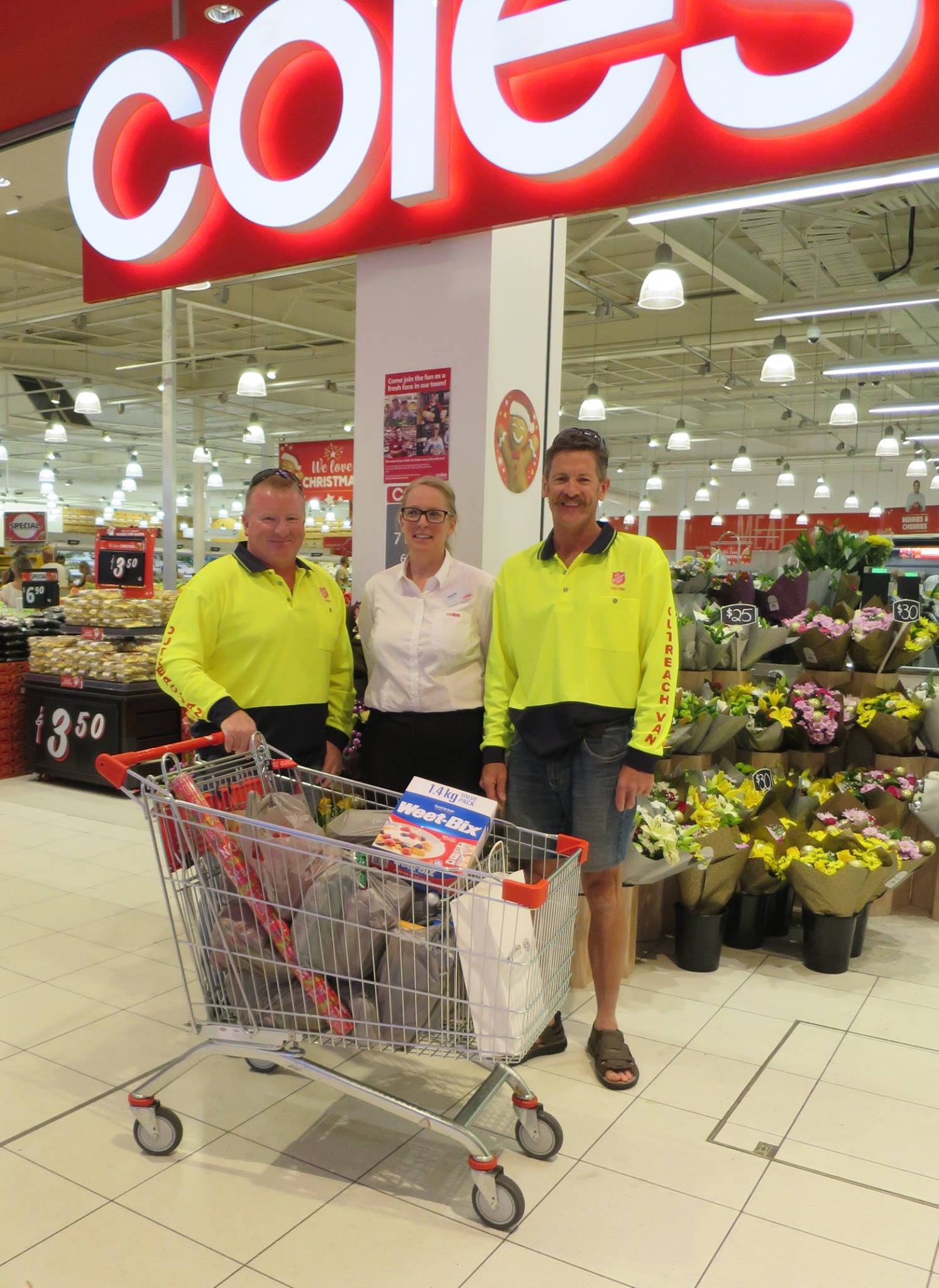 Geelong Salvo Outreach Van A Huge Thanks To Coles Waurn Ponds For Organising A Drop Off For Food Items With The Items Donated We Were Able To Distribute Gifts Of Food