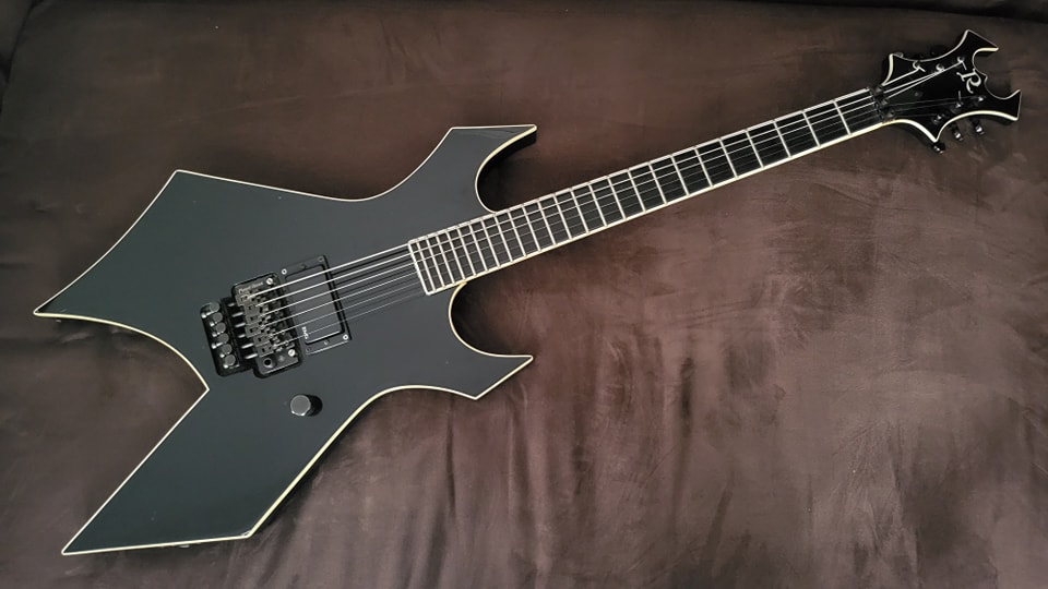 What year is a Samick Warlock guitar with serial number starting