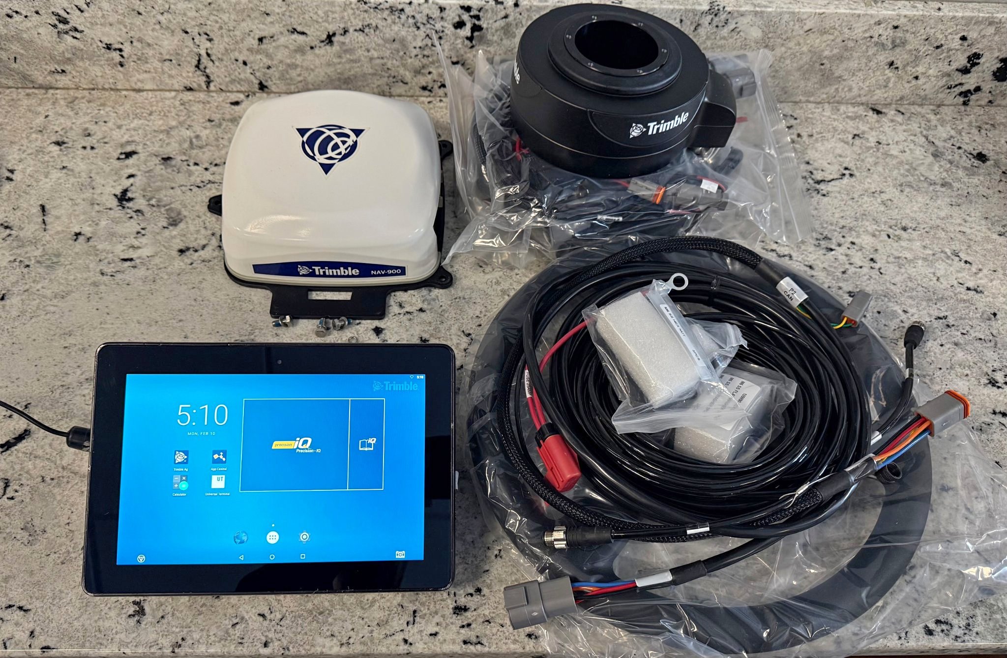 Trimble GFX-750 & Nav 900 w Complete EZ Pilot System - Measuring Tools ...