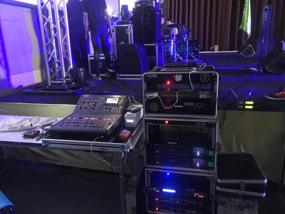 Set up งานวันนี้ คณะบริหาร ม ปัญญาภิวัฒน์ foxsound... - Fox sound pa ...