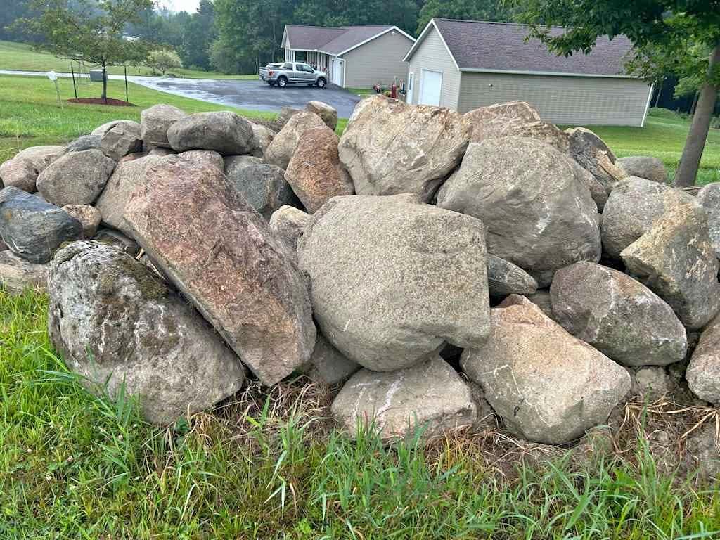 Medium size rocks - Landscaping Materials - Waterford, Pennsylvania ...