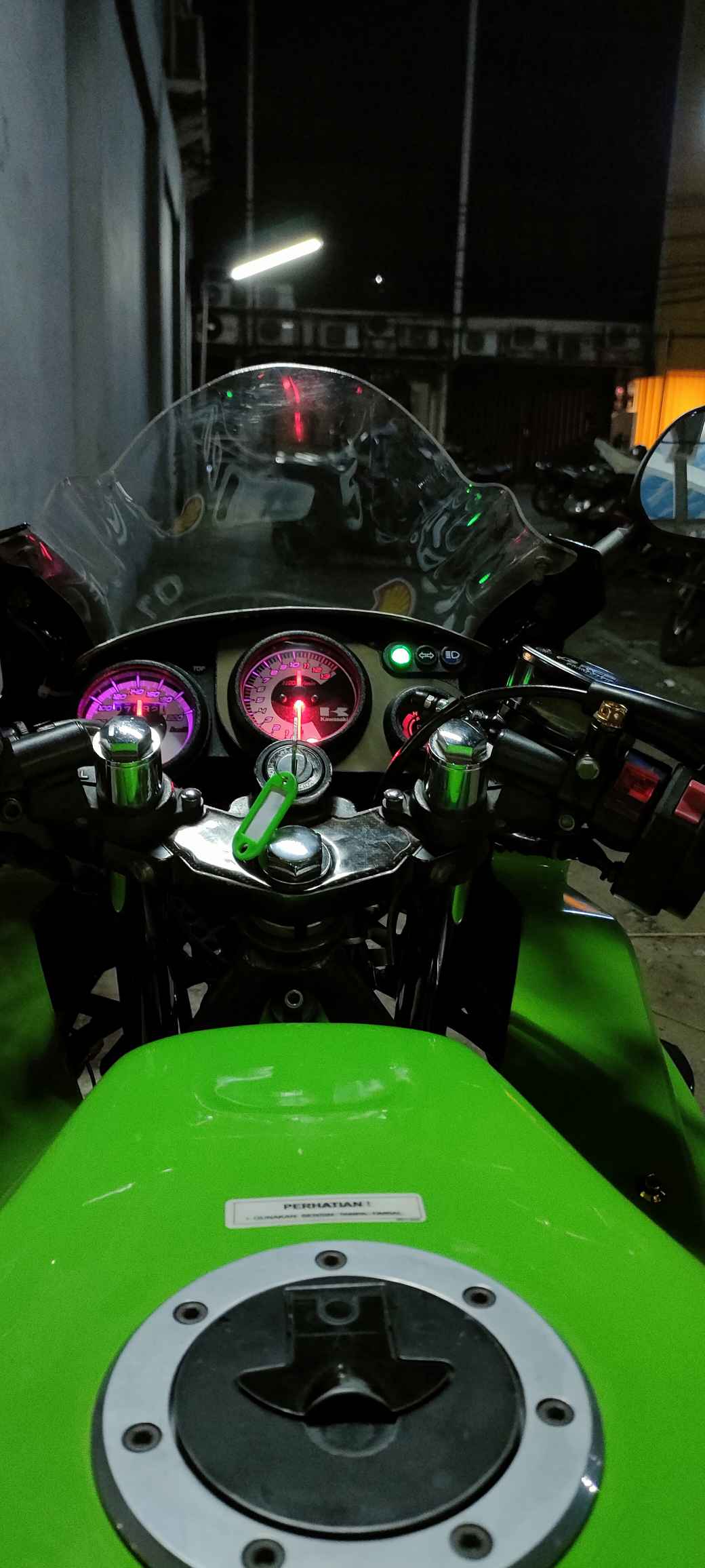 2013 Kawasaki sepeda motor r2 - Motorcycles & Scooters - Jakarta ...