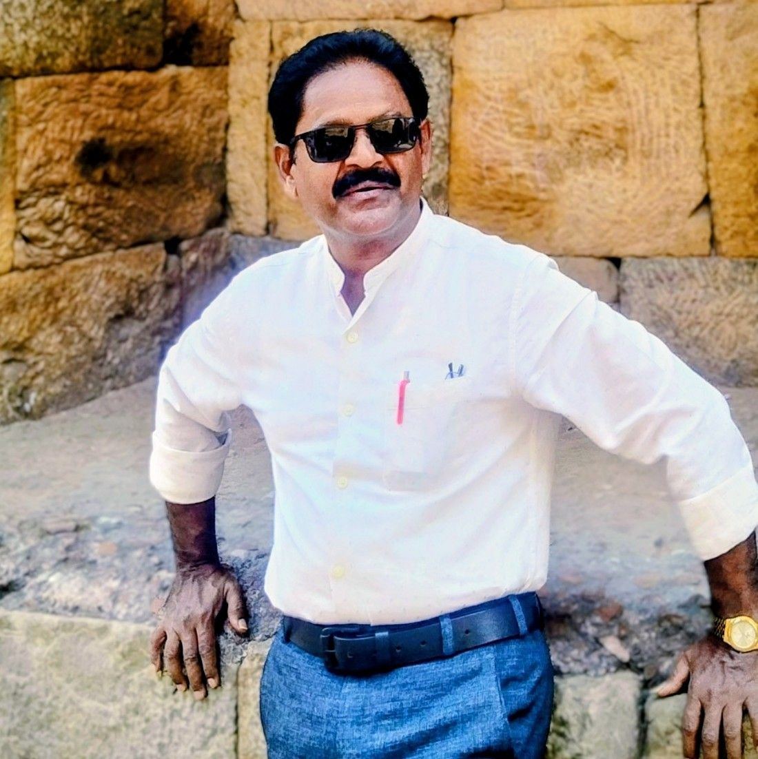 ವೀರೇಂದ್ರ ರಾವಿಹಾಳ್