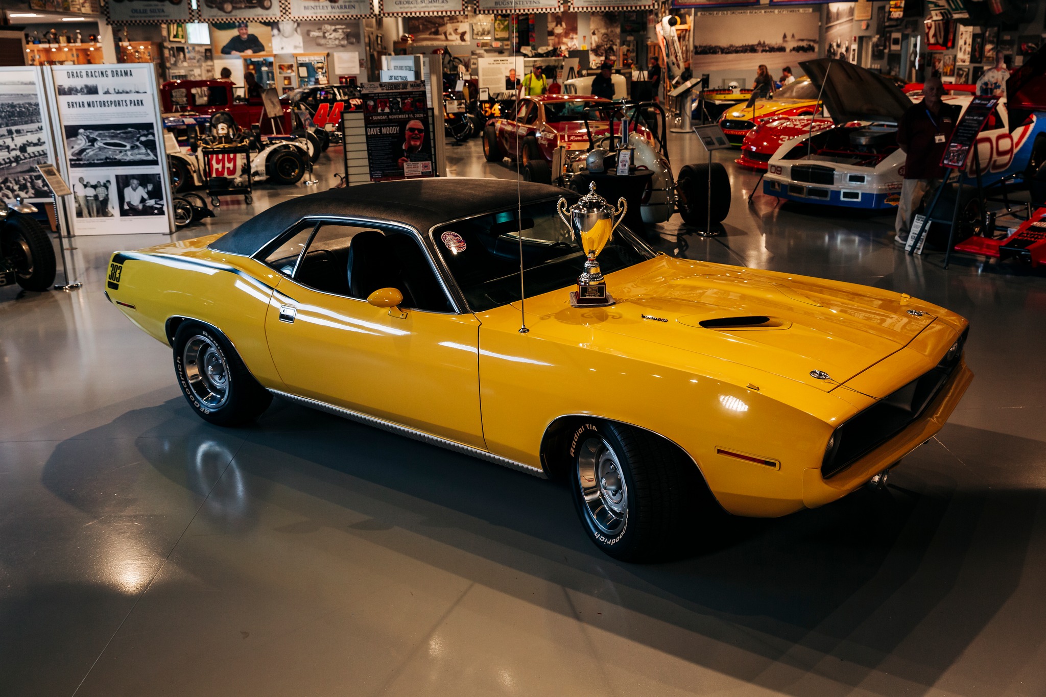 キティ RANDY 🏁 NEW ENGLAND RACING MUSEUM'S AUGUST 8 HOT RODS, MUSCLE & MORE