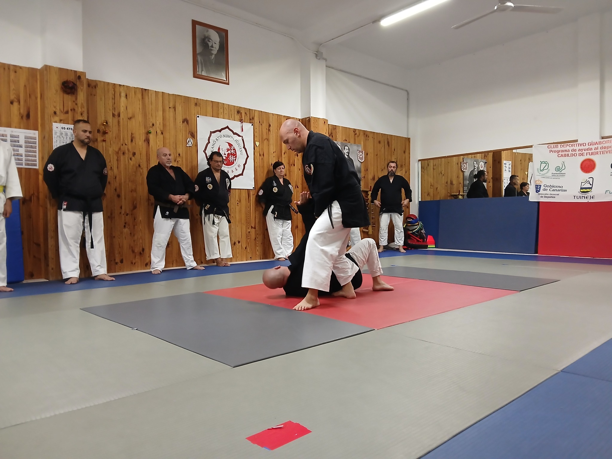 Taiho Jutsu Internacional: Defensa Personal Policial.