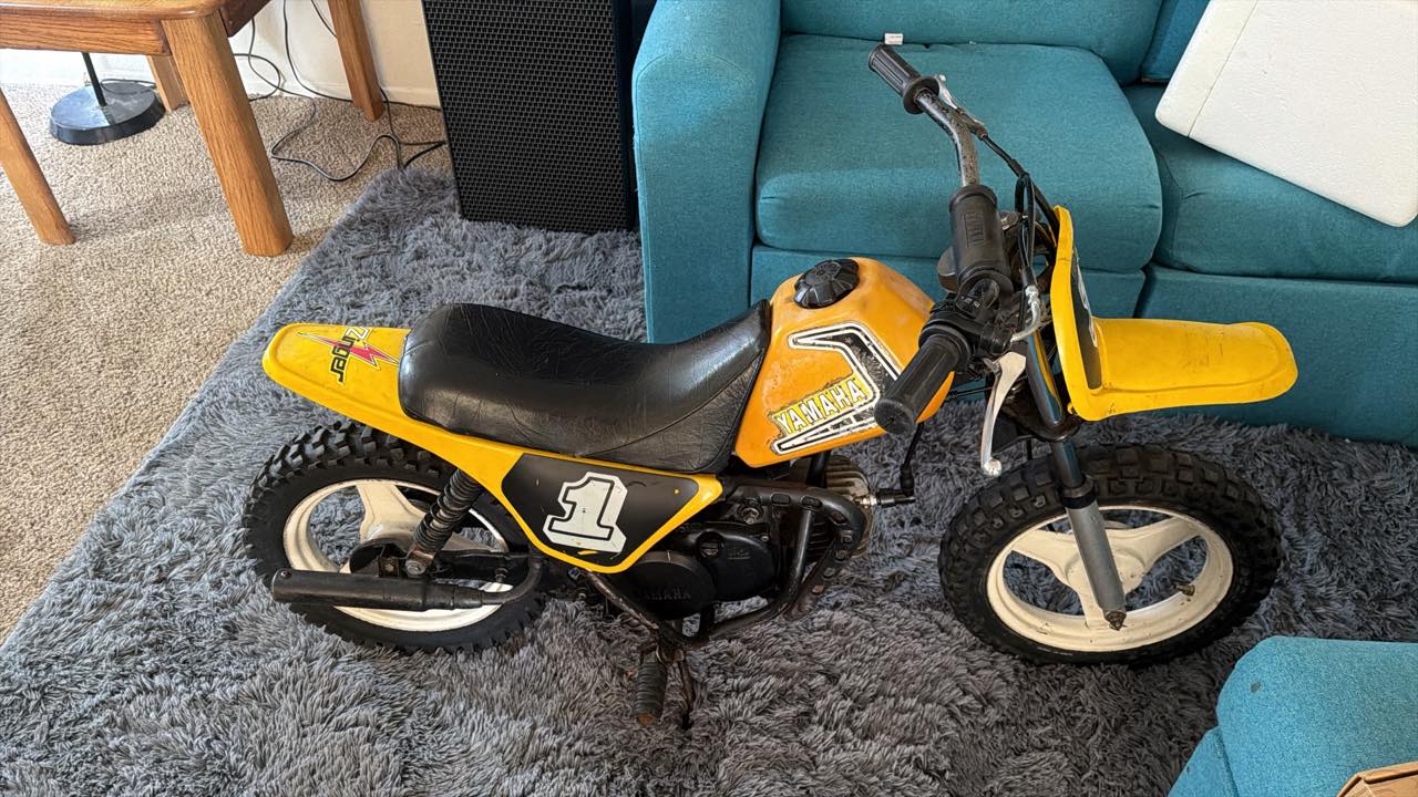 What is the information on this 1981 Yamaha Zinger dirt bike?