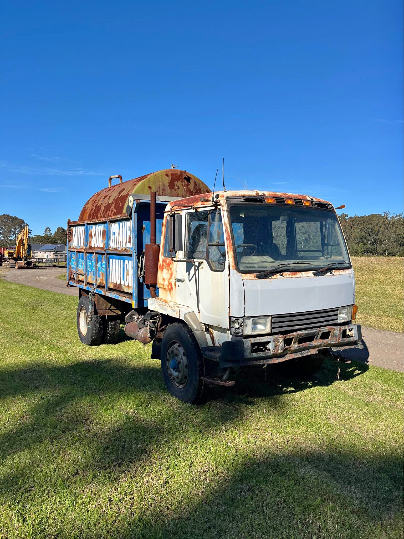 1995 Mitsubishi fm557 - Commercial Vehicles - Tuggerah, New South Wales ...