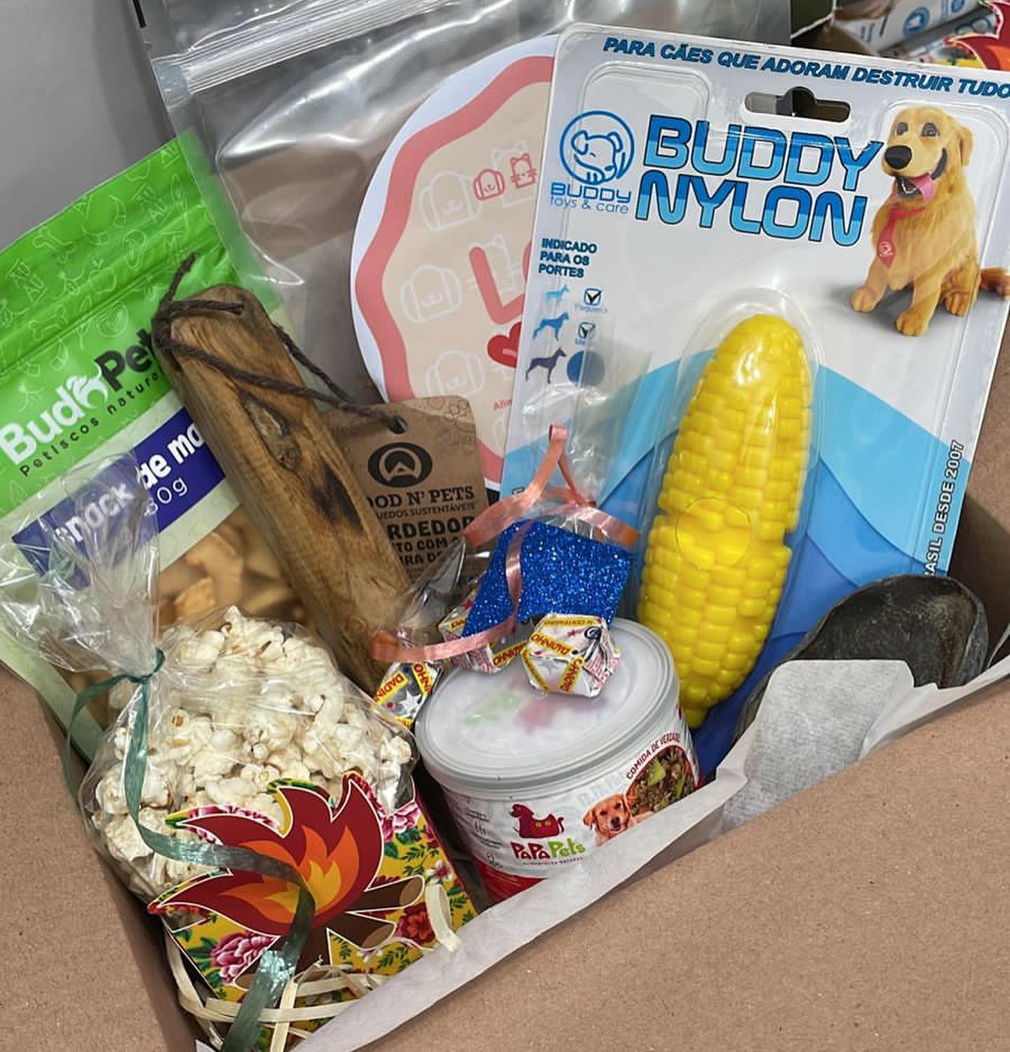 Three Pets Br - 🌽 OLHA O ARRAIÁ DA THREE PETS PASSANDO NA... | Facebook