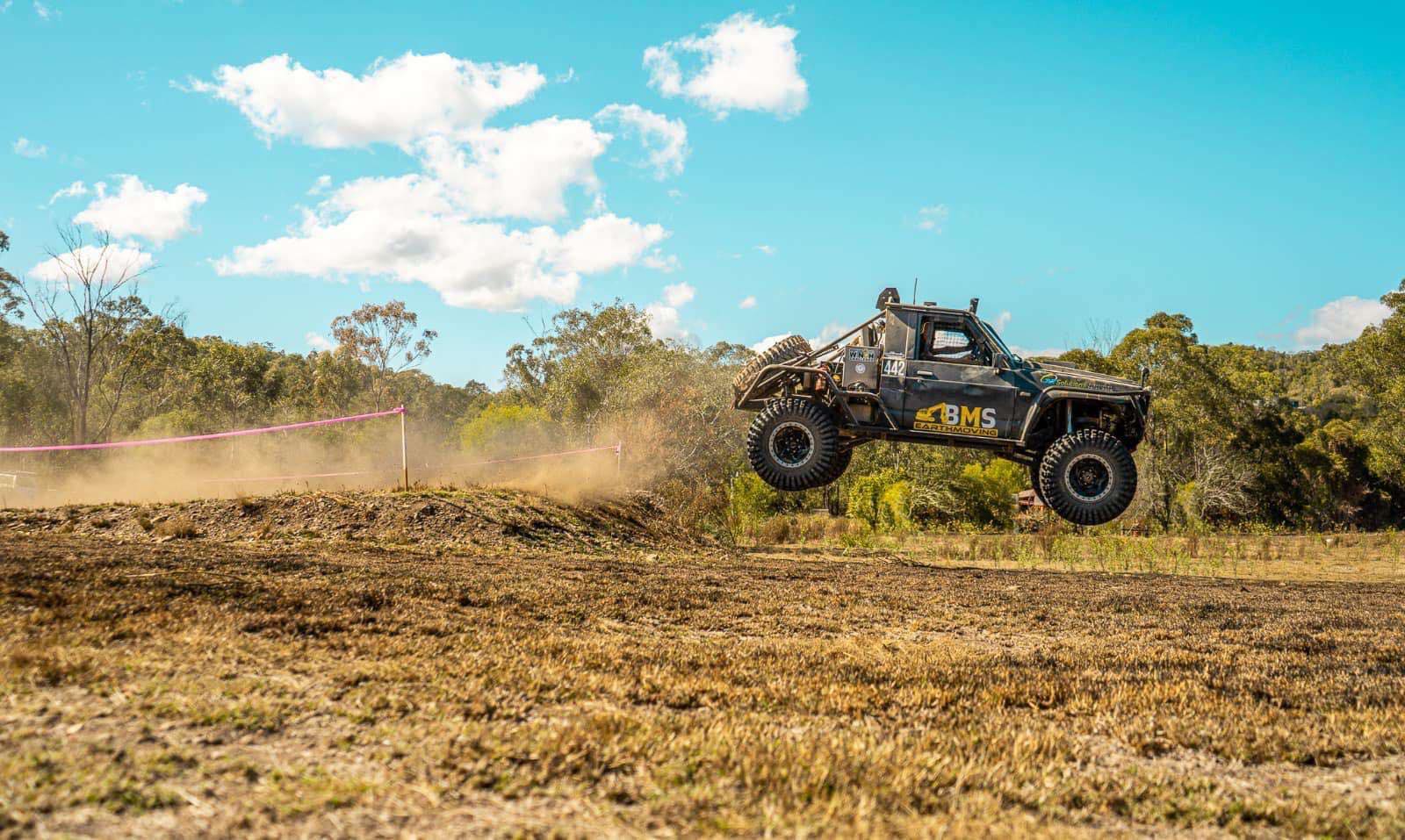 The famous cliffy wall 💪🏼 Quad motor high mount , single line pull ...