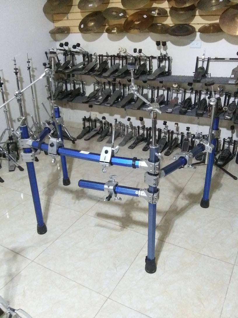 Platillos | Rack de aluminio para bateria en exelentes condiciones👌 ...