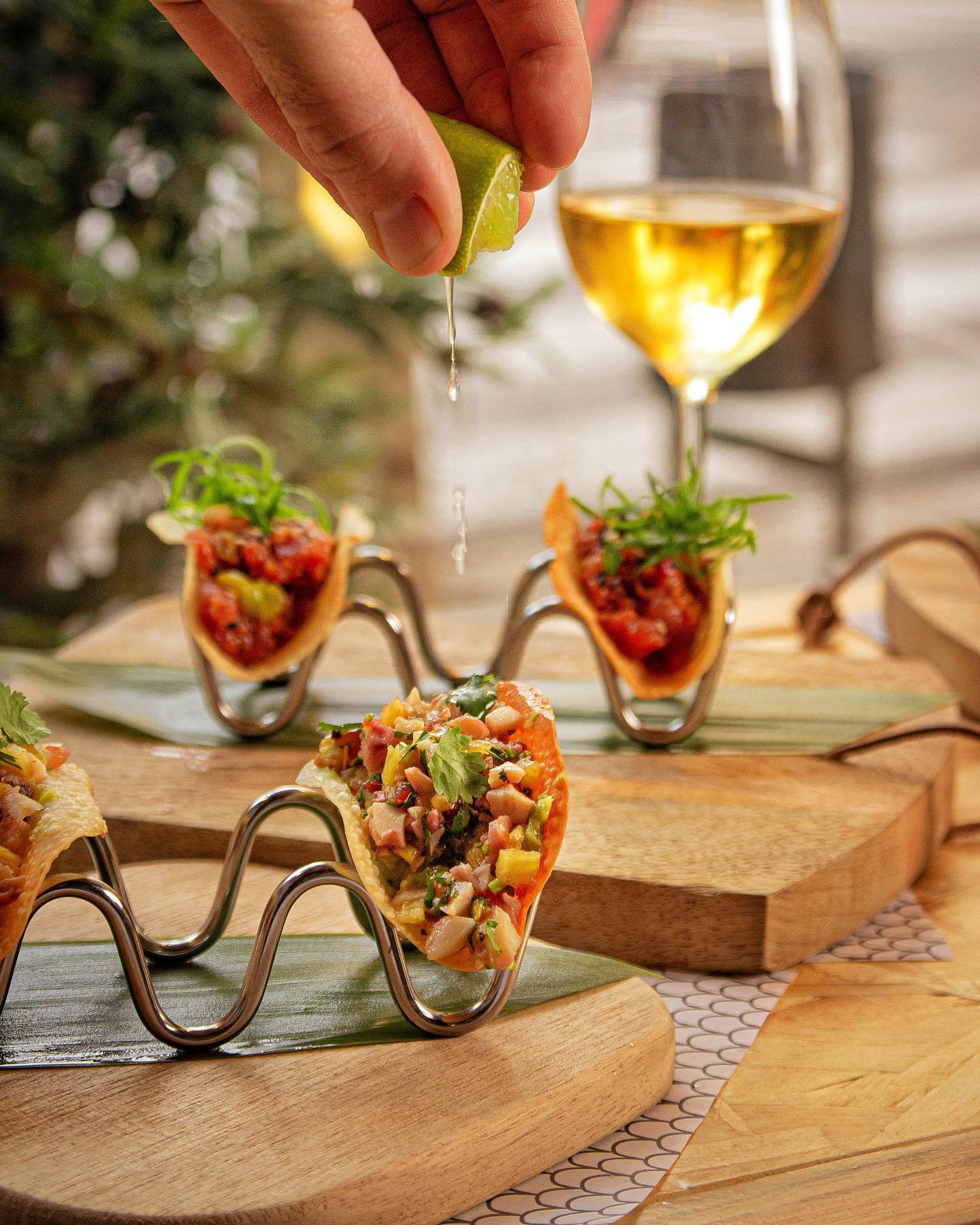 Fishpac - • Taco Luchador • Taco de wonton, relleno de... | Facebook