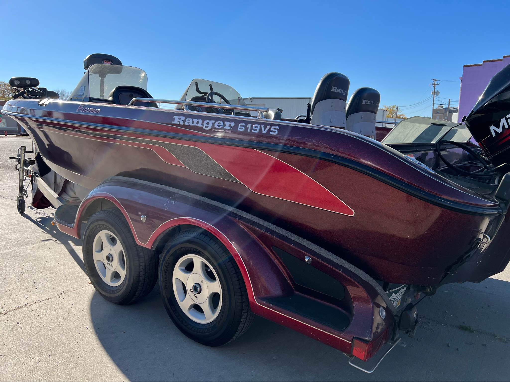 2000 Ranger 619 vs