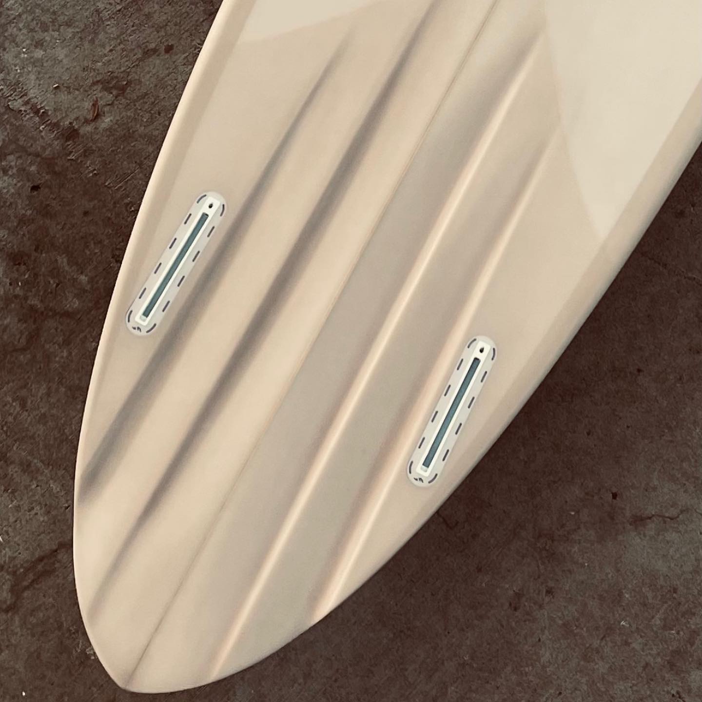Channel bottom Charlotte Charger from @petal.to.the.metal 