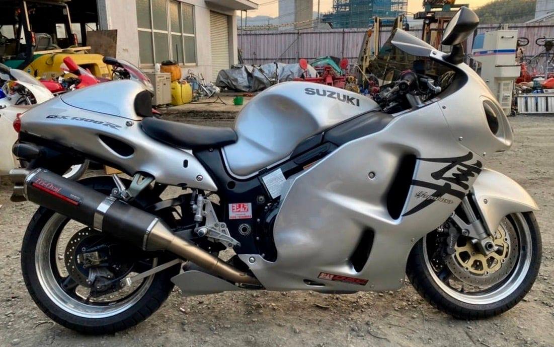 silkyさん 2000 model GSX1300 Hayabusa limited paint scheme only available