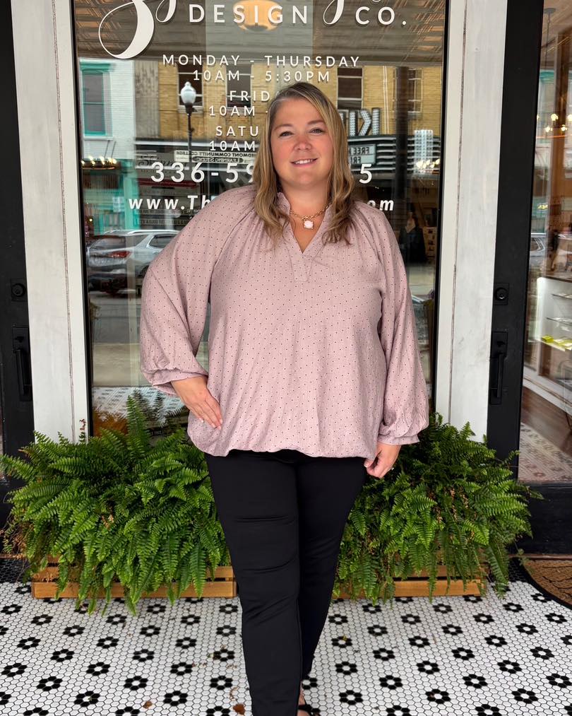 Kelly polka dot balloon sleeve top in Roxboro NC