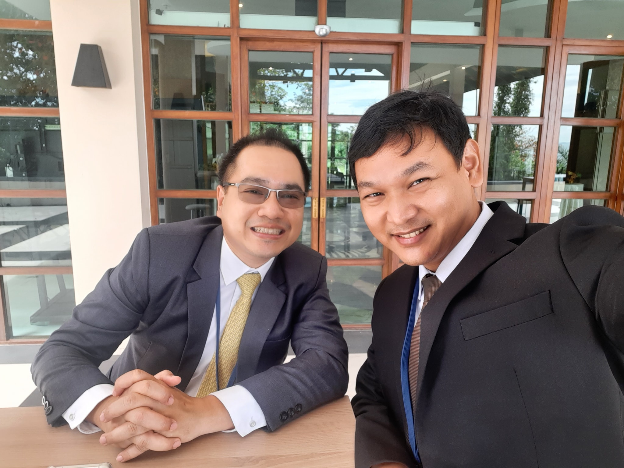 Fun Manager - ช่วงนี้เหล่ากูรูสายการเงินไม่ค่อย LIVE... | Facebook