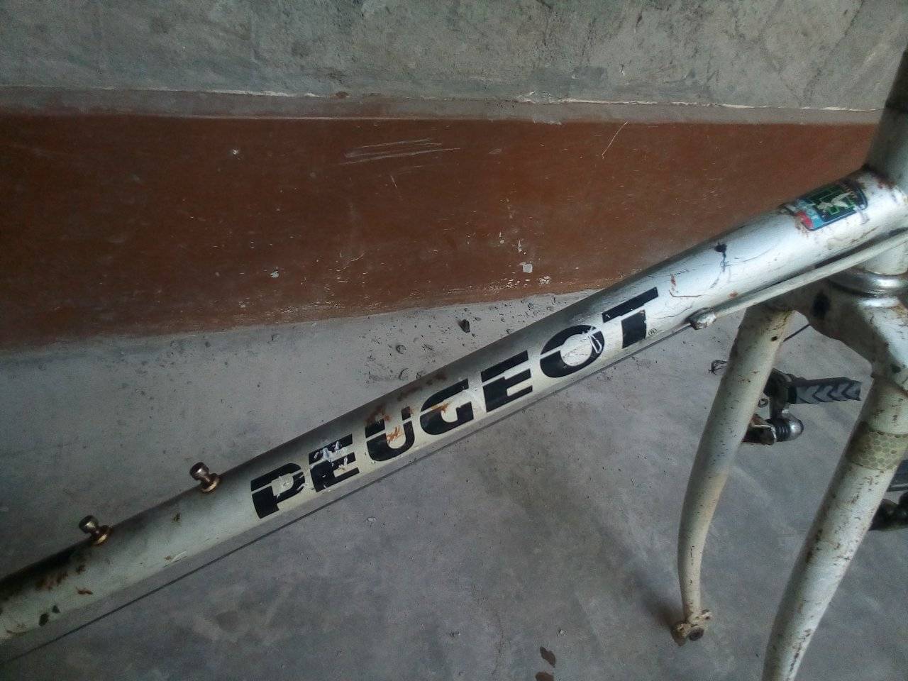 Restoring 1985 Peugeot Aneto with Reynolds 531 tubing