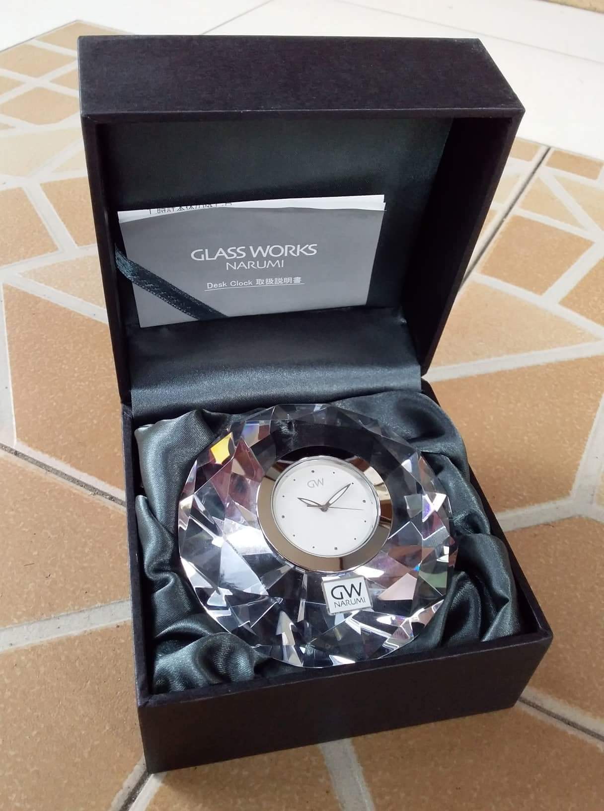 S O L D! Narumi glass works diamond japan desk clock 100%working 