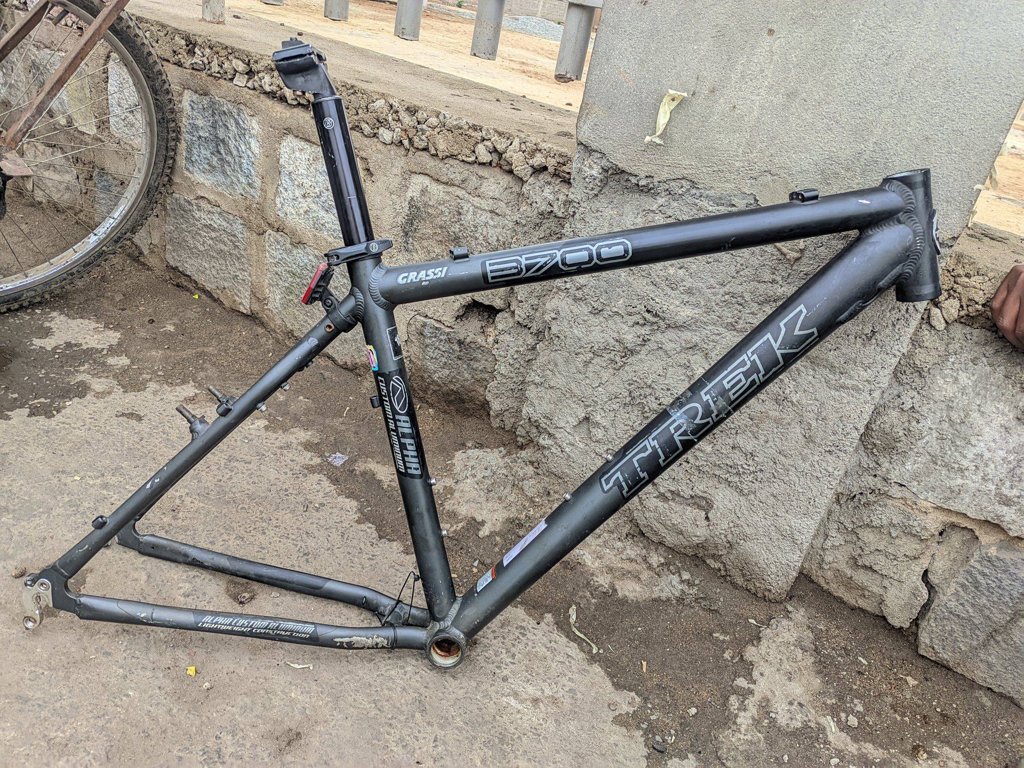 serasera beka mvarotra beka sy piece