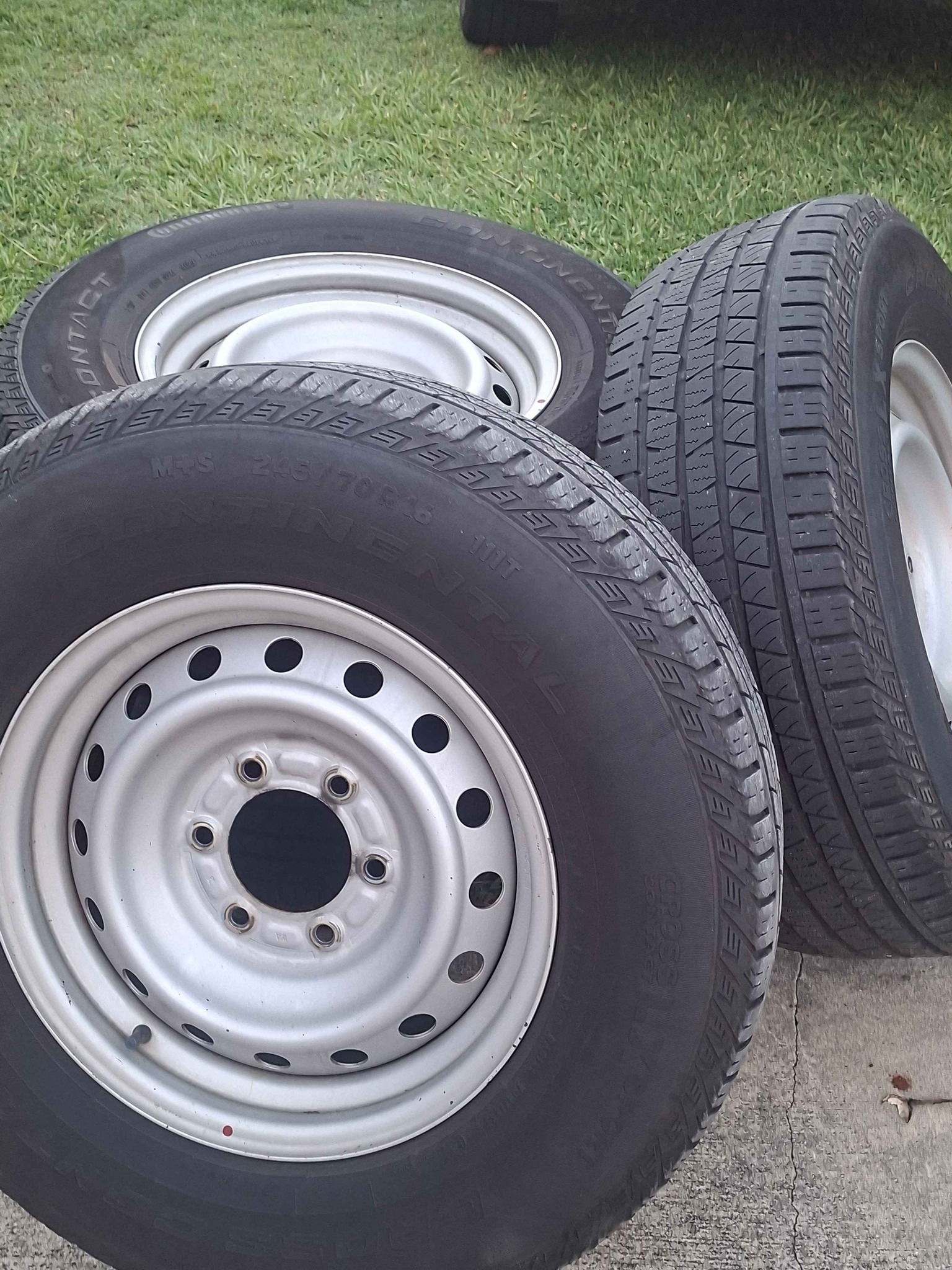 245/70 R16 4 tyres and rims suit dmax - Car Interior Parts - Burpengary ...