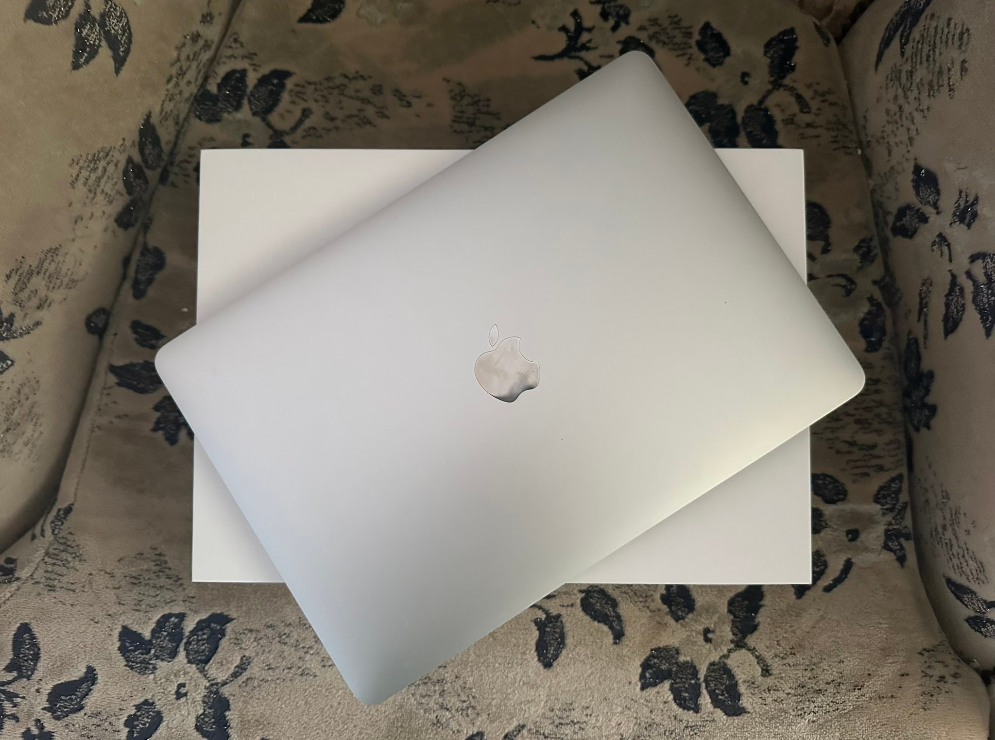 Macbook Air M1 for sale : 600$