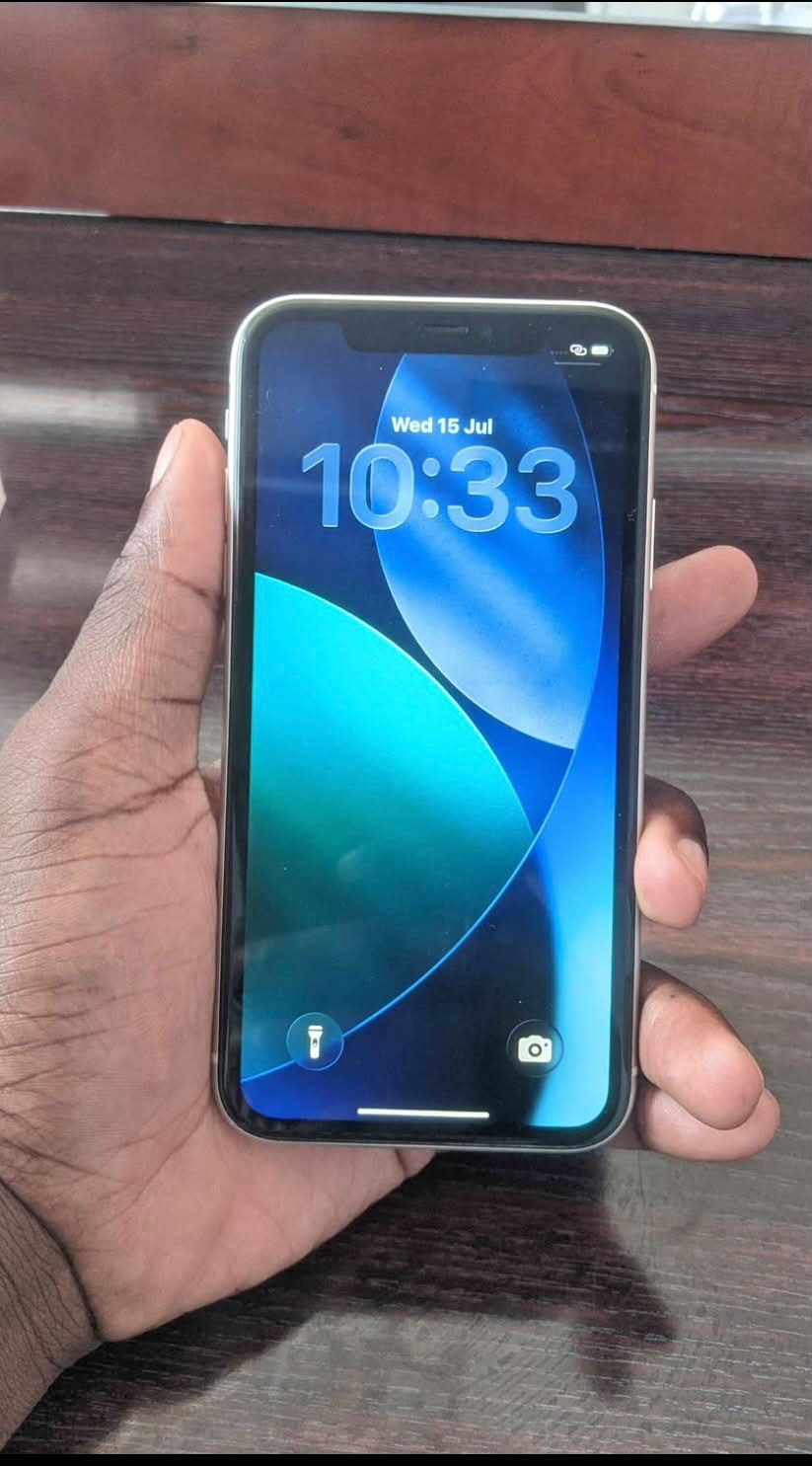 iPhone 11 64gb bh 83% Face ID and True Tone works. Need 730k